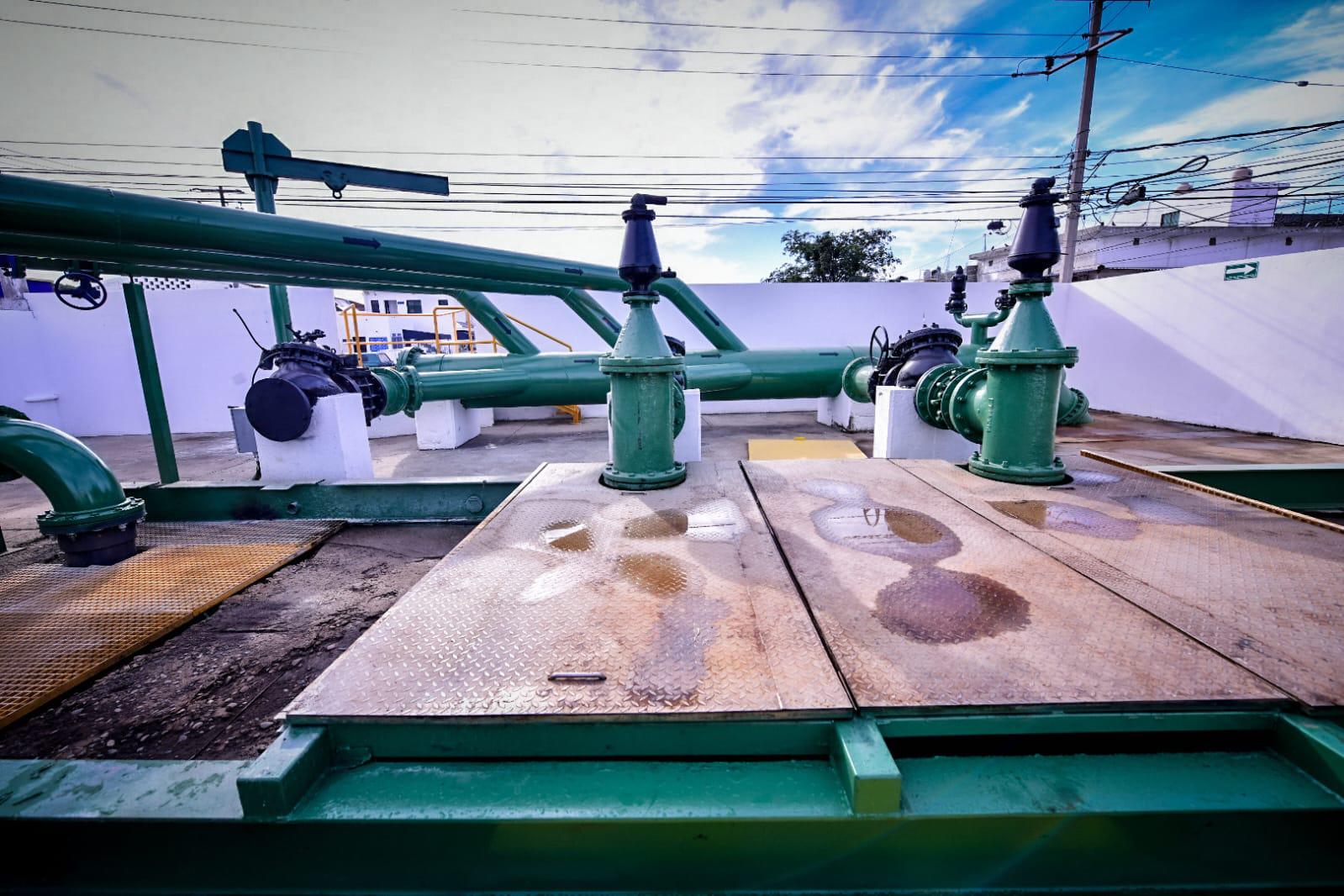 $!Rehabilitan cárcamo en la Juárez en busca de abatir derrame de aguas negras