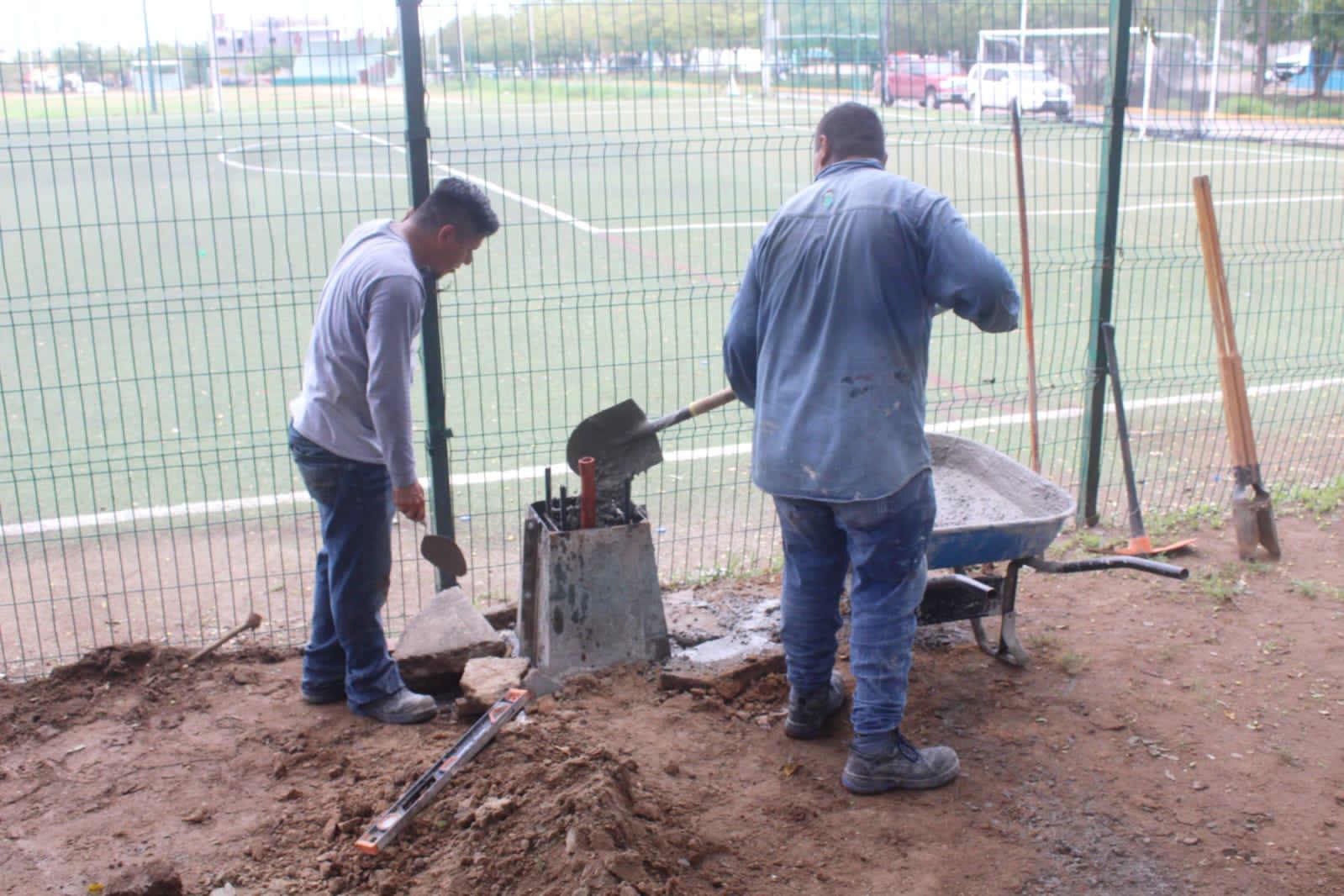 $!Trabaja Imdem a marchas forzadas para reparar espacios deportivos