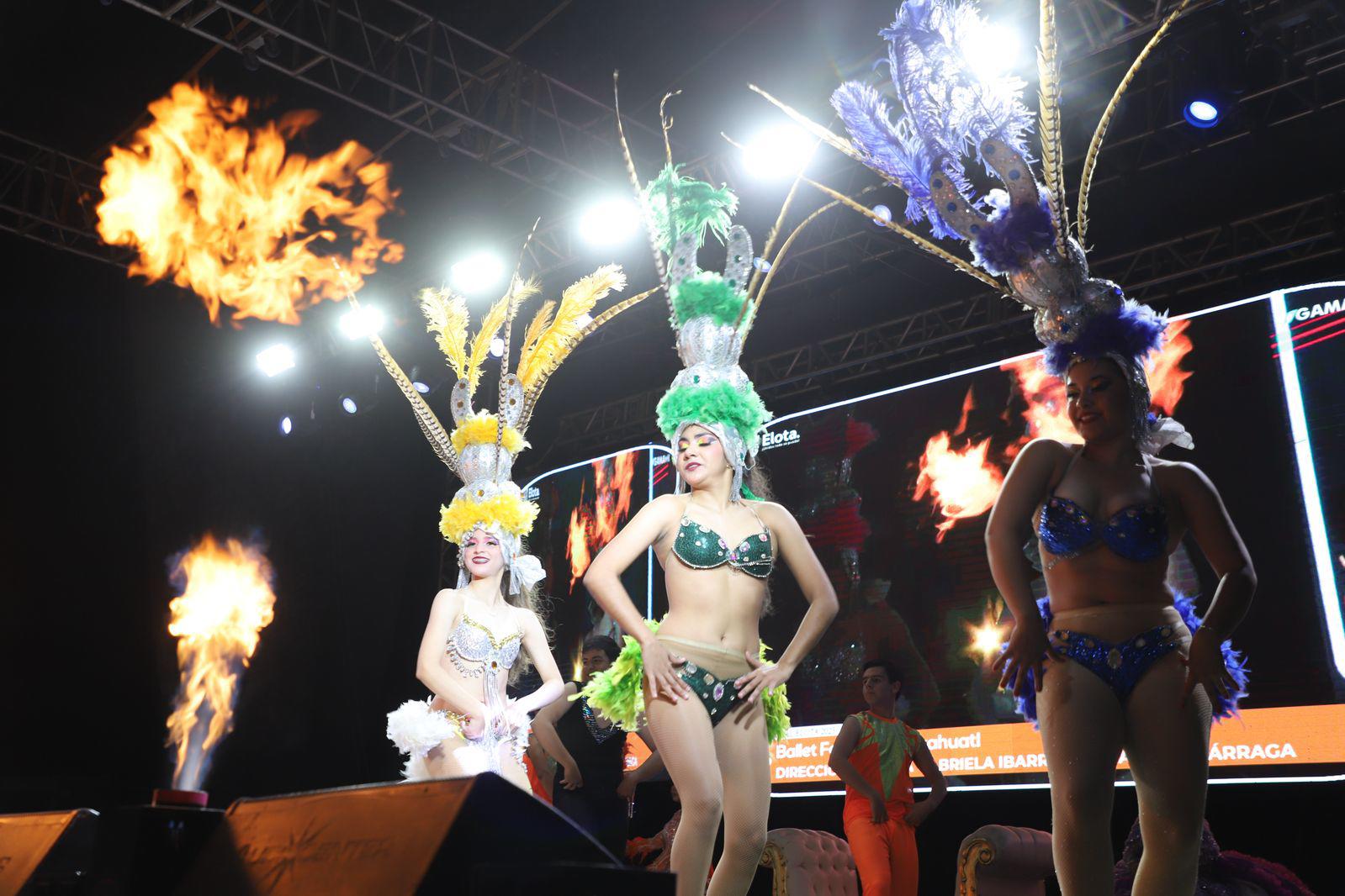 $!Coronan a reinas y rey del Carnaval Elota 2025, ‘Carioca: El Río de la Fantasía’