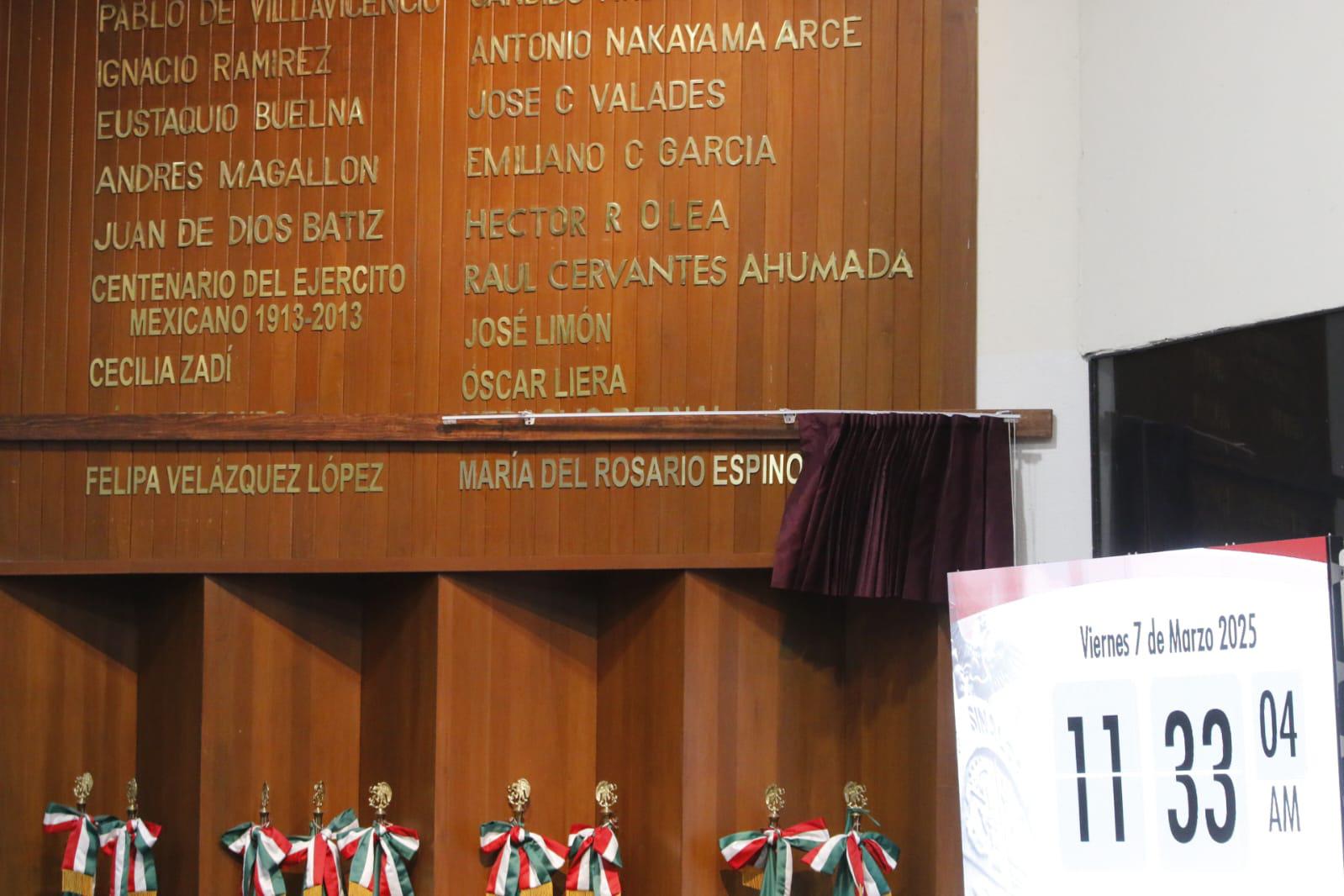 $!María del Rosario Espinoza ya es parte del Muro de Honor, en el Congreso de Sinaloa