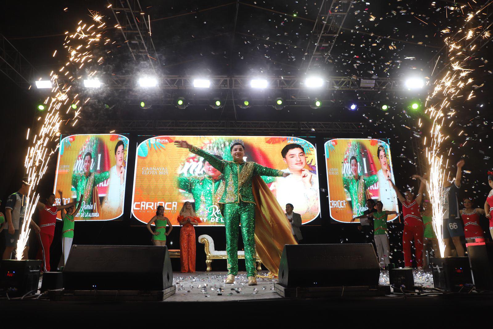 $!Coronan a reinas y rey del Carnaval Elota 2025, ‘Carioca: El Río de la Fantasía’