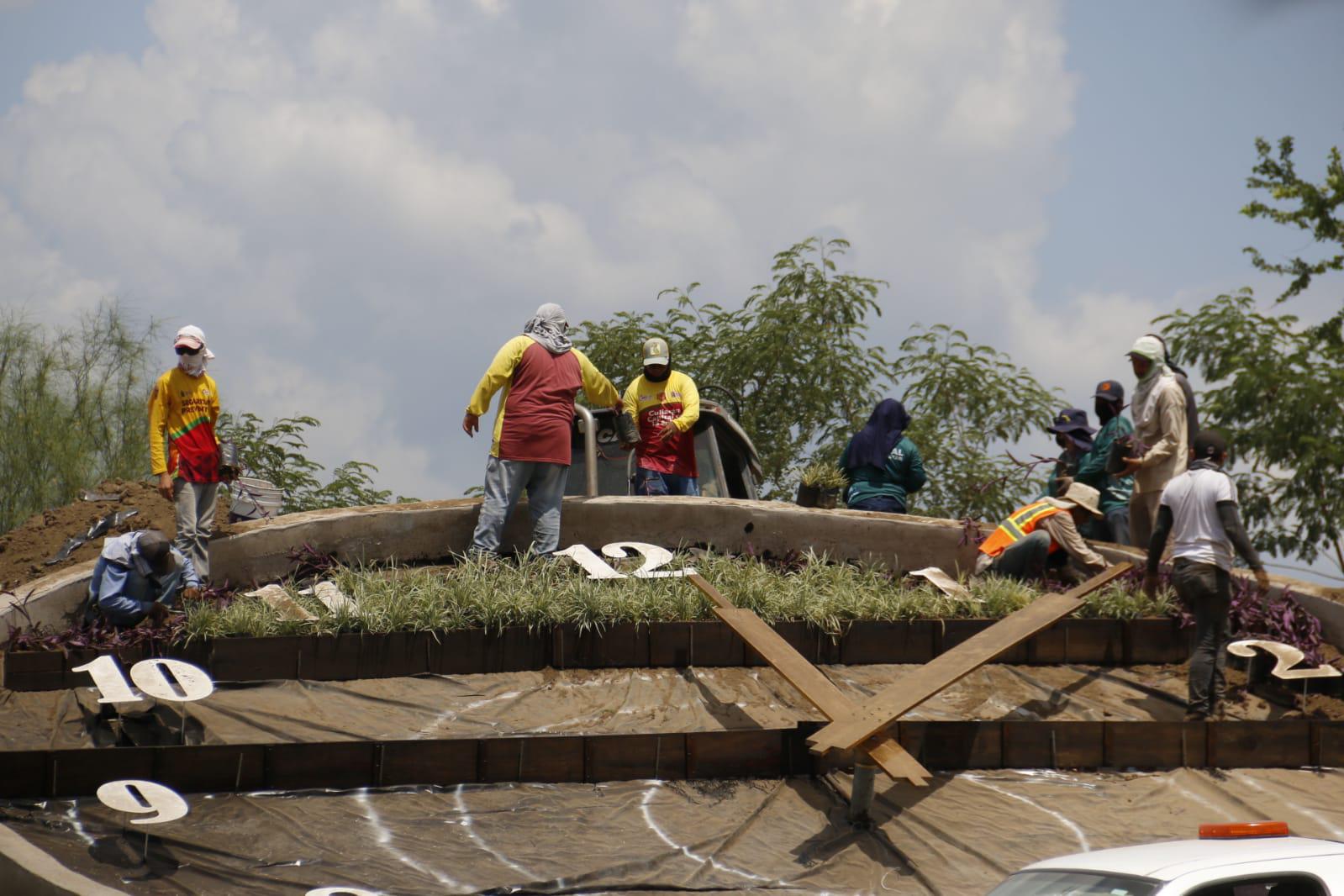 $!Tendrá Culiacán un reloj floral de 10.4 metros de diámetro; ya se pueden ver los avances
