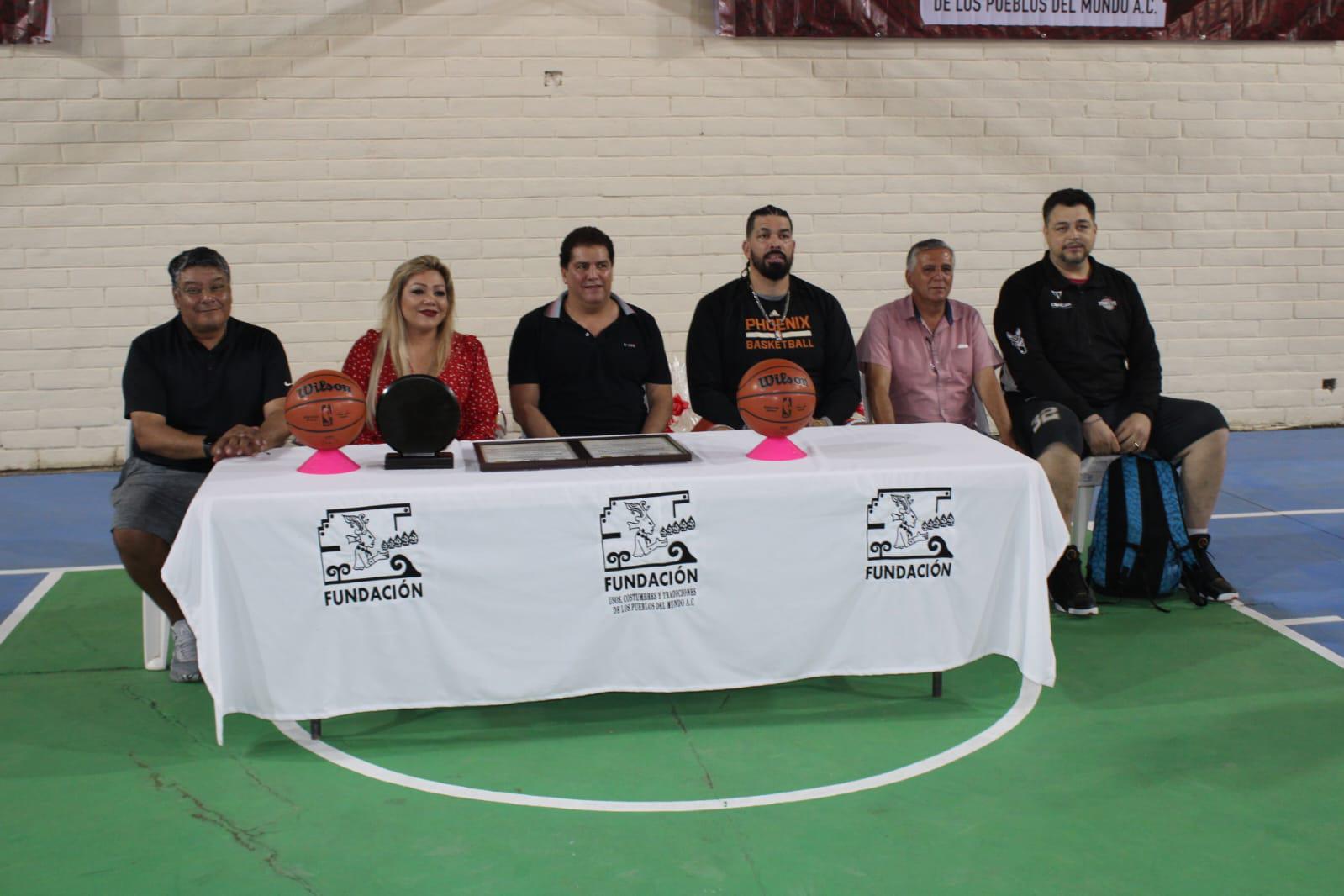$!¡Profeta en su tierra! Inauguran en Rosario torneo de basquetbol con homenaje a Horacio Llamas