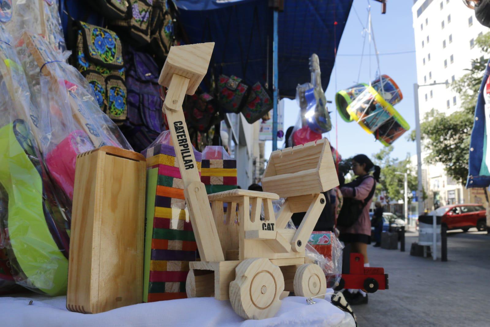 $!Muñeca Lele, el juguete de trapo que representa un gran regalo en fechas decembrinas