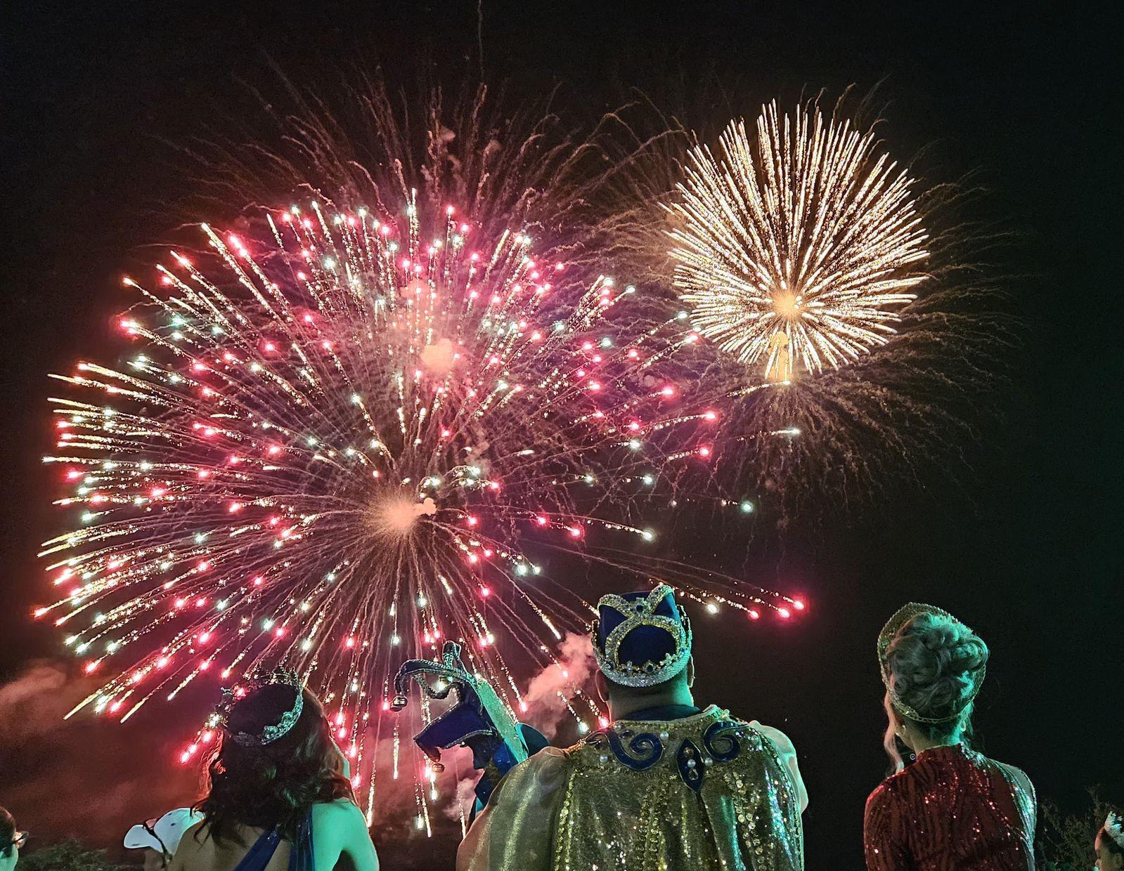$!Coronan a Jasive I, Alejandra I y Manuel I, como reyes del Carnaval de Rosario 2025
