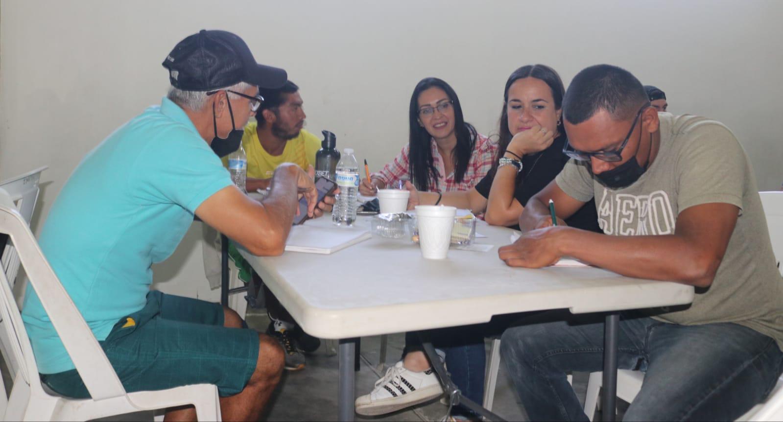 $!Rafael Ballesteros es reconocido por compromiso brindado en capacitación a entrenadores de Mazatlán