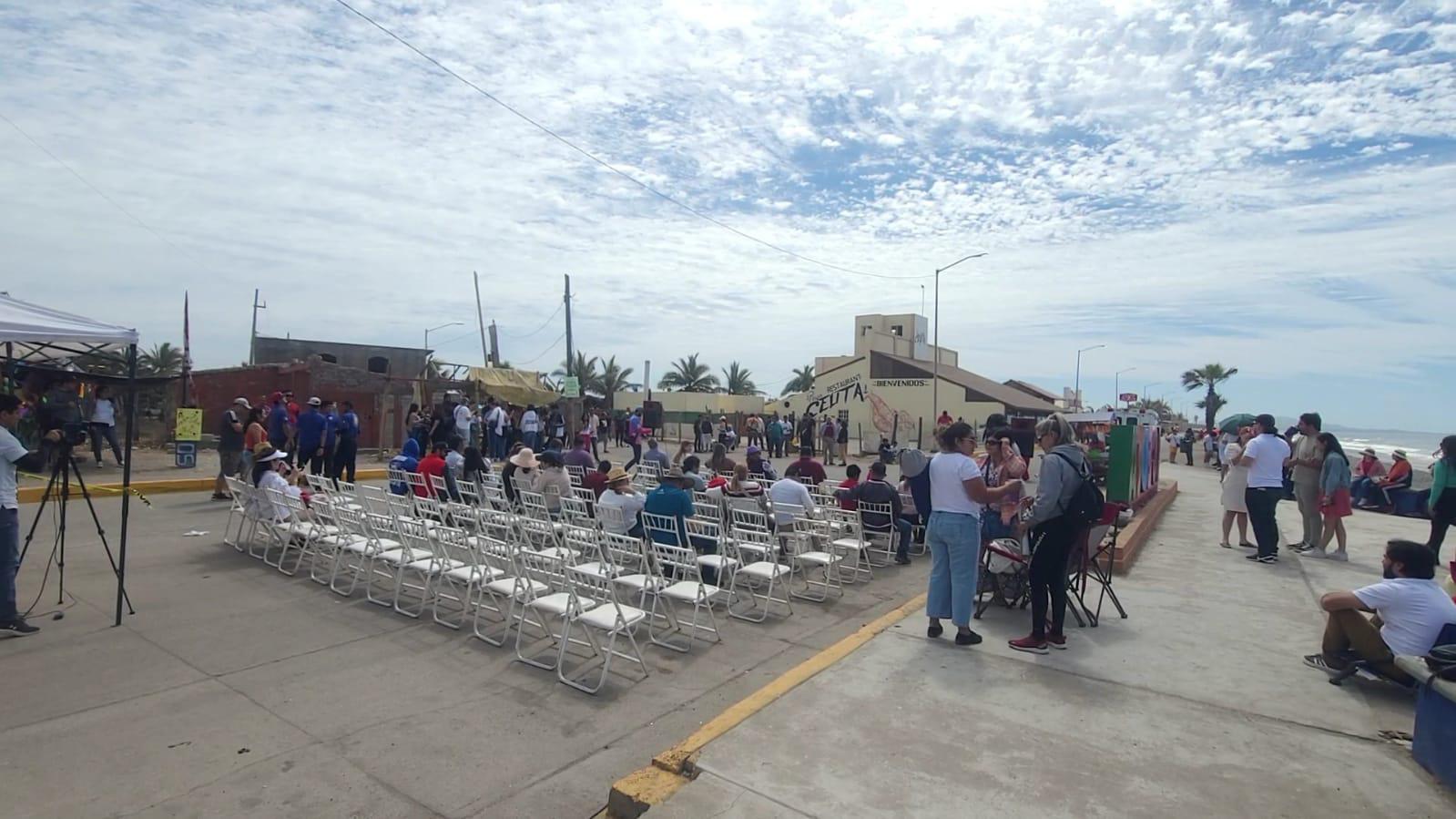 $!También en Ceuta, elotenses reciben eclipse con una fiesta