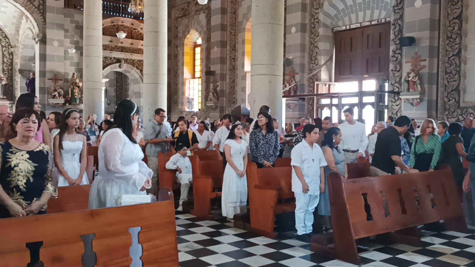 $!Pide Obispo a la Virgen de la Inmaculada Concepción que no haya huracanes ni Covid ni violencia