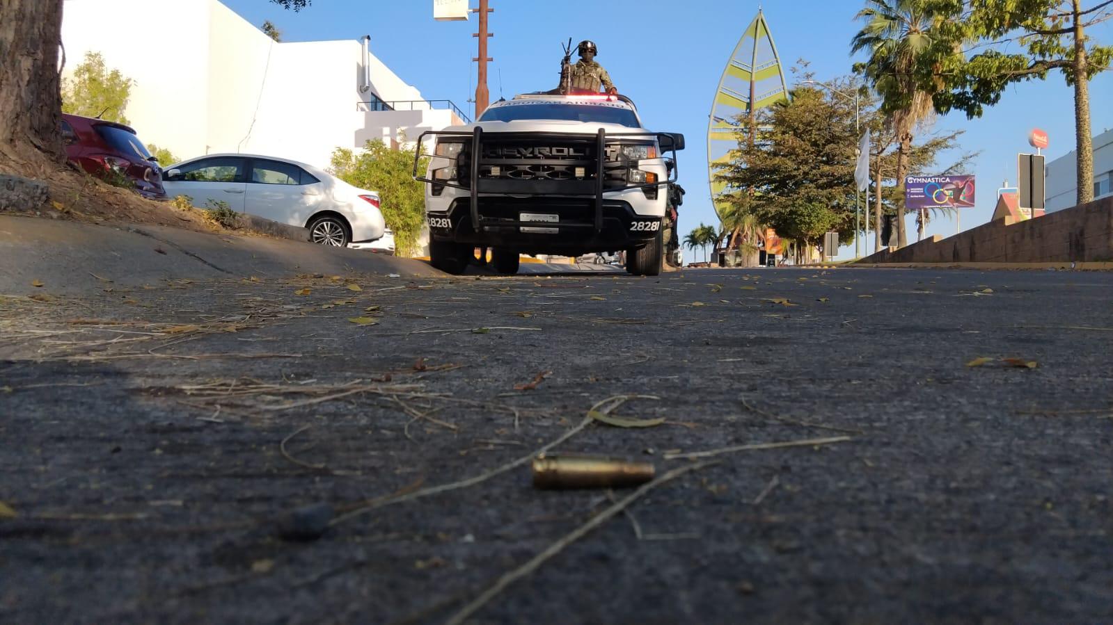 $!Maestro de música despojado de su camioneta en Perisur