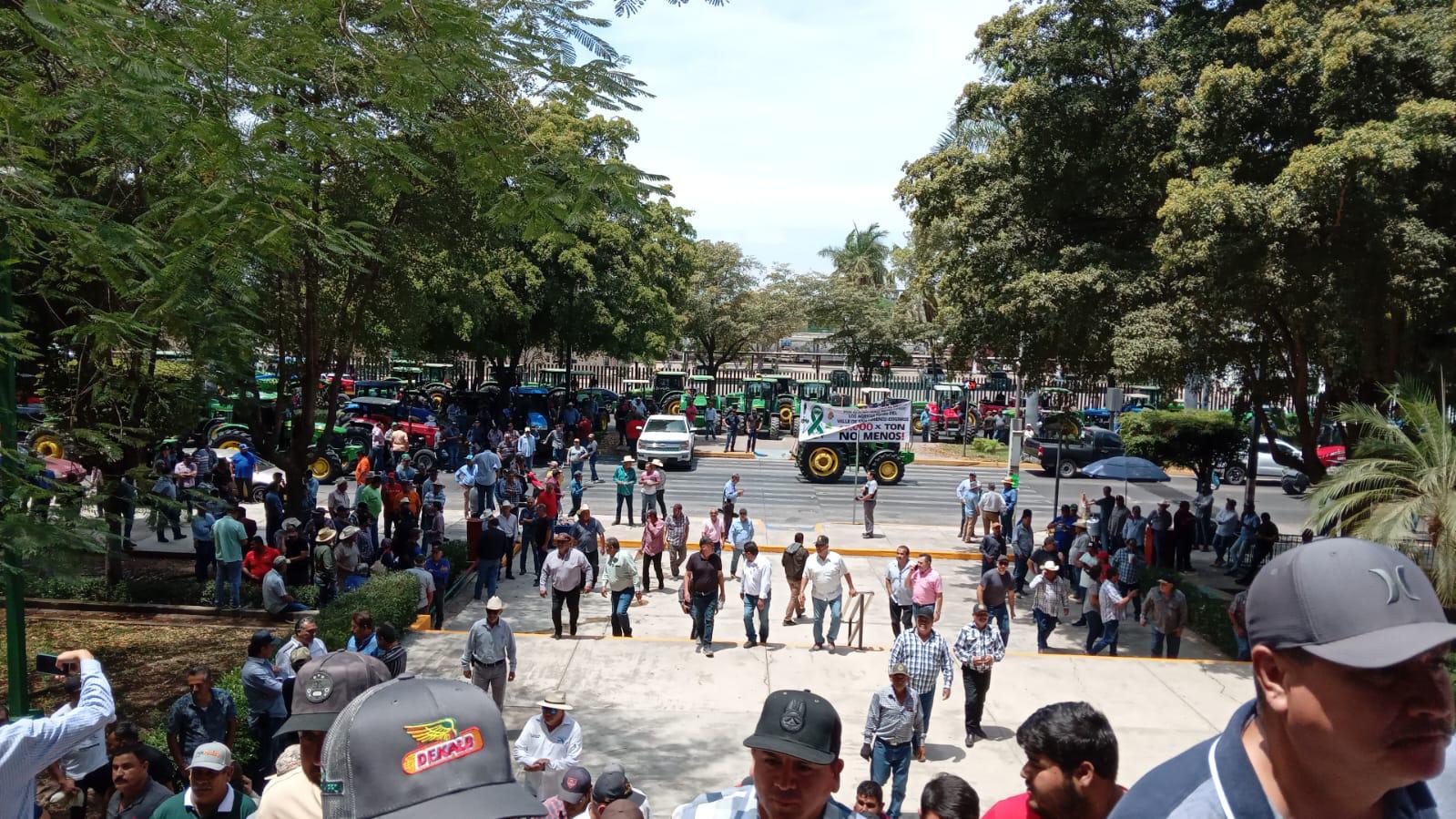 $!Maíz almacenado cuesta $4.7 millones diarios al Gobierno de Sinaloa y no hay certeza de cuándo saldrá