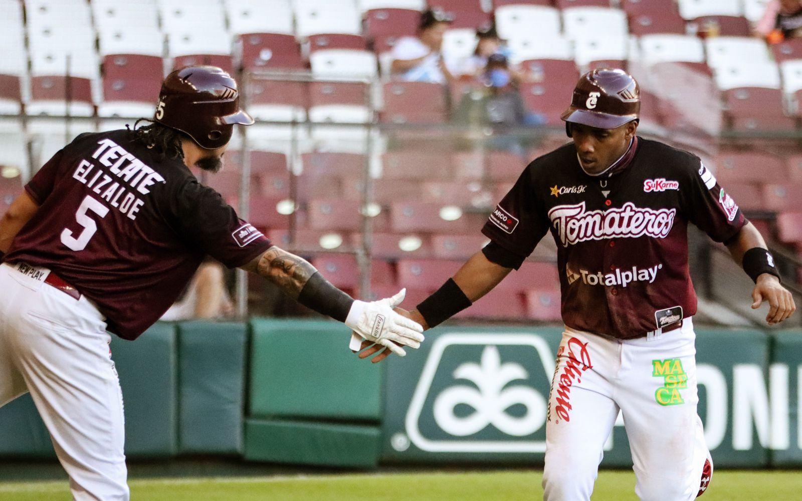 $!Tomateros de Culiacán saca la escoba ante Algodoneros de Guasave