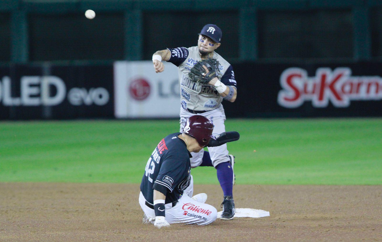 $!Tomateros de Culiacán vs. Sultanes de Monterrey tercer juego de la serie