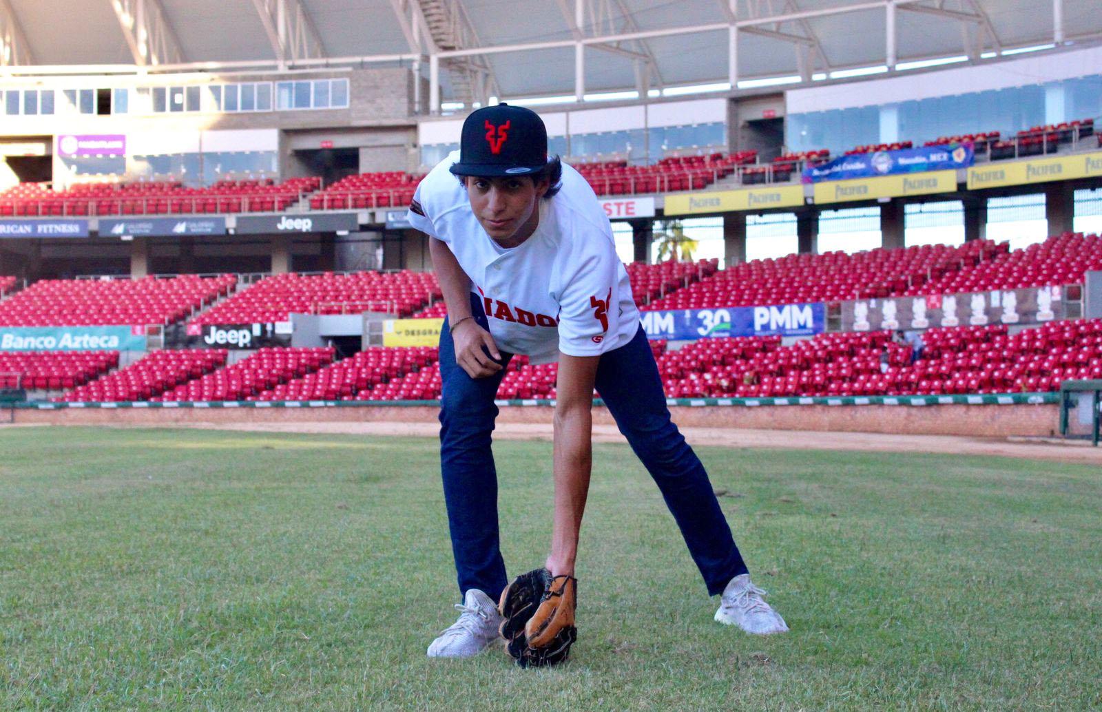 $!Esteban García Álvarez se enfunda por vez primera la franela de Venados de Mazatlán
