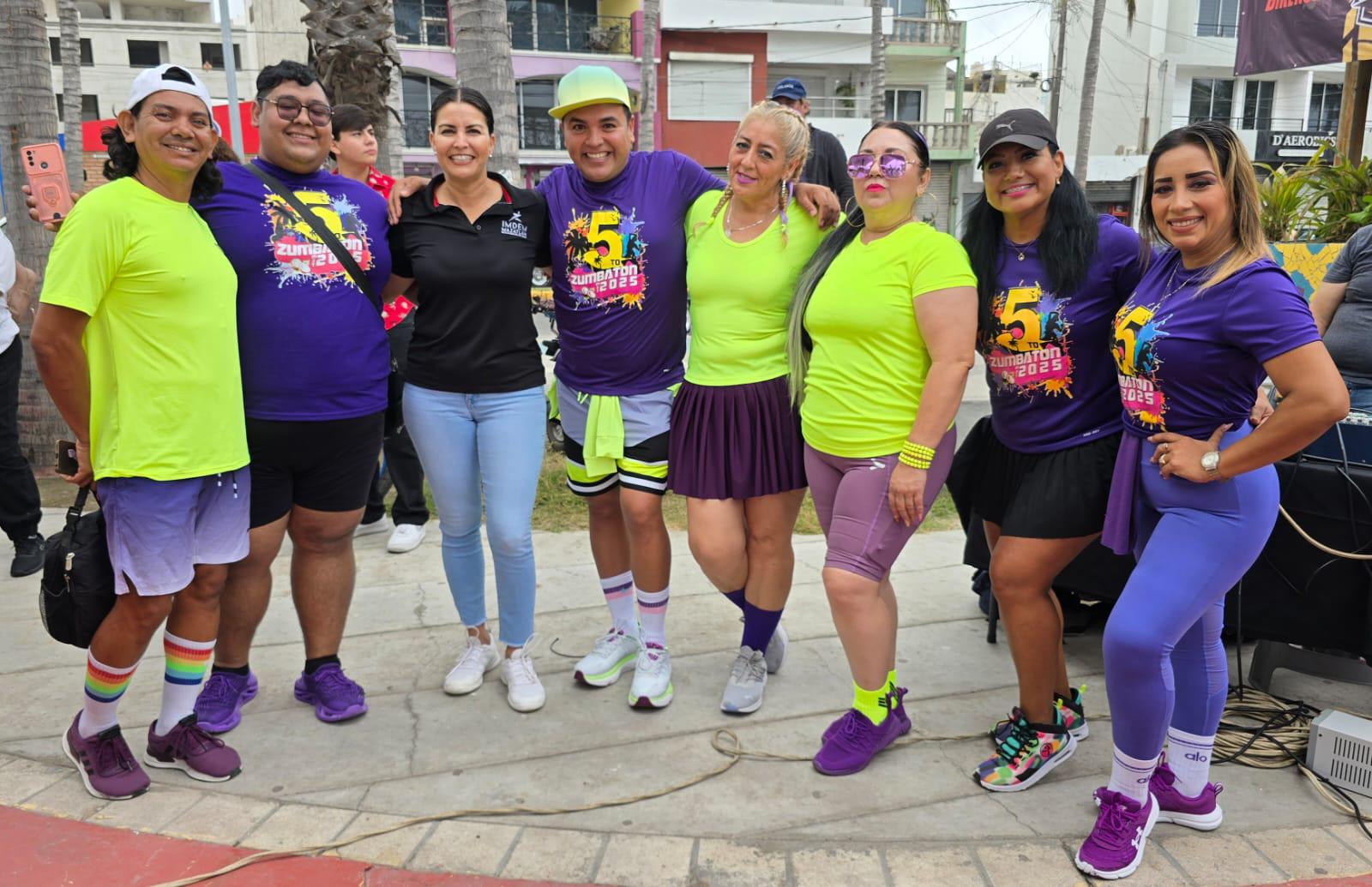 $!Más de 700 personas acuden al quinto Zumbathon, en Playa Norte