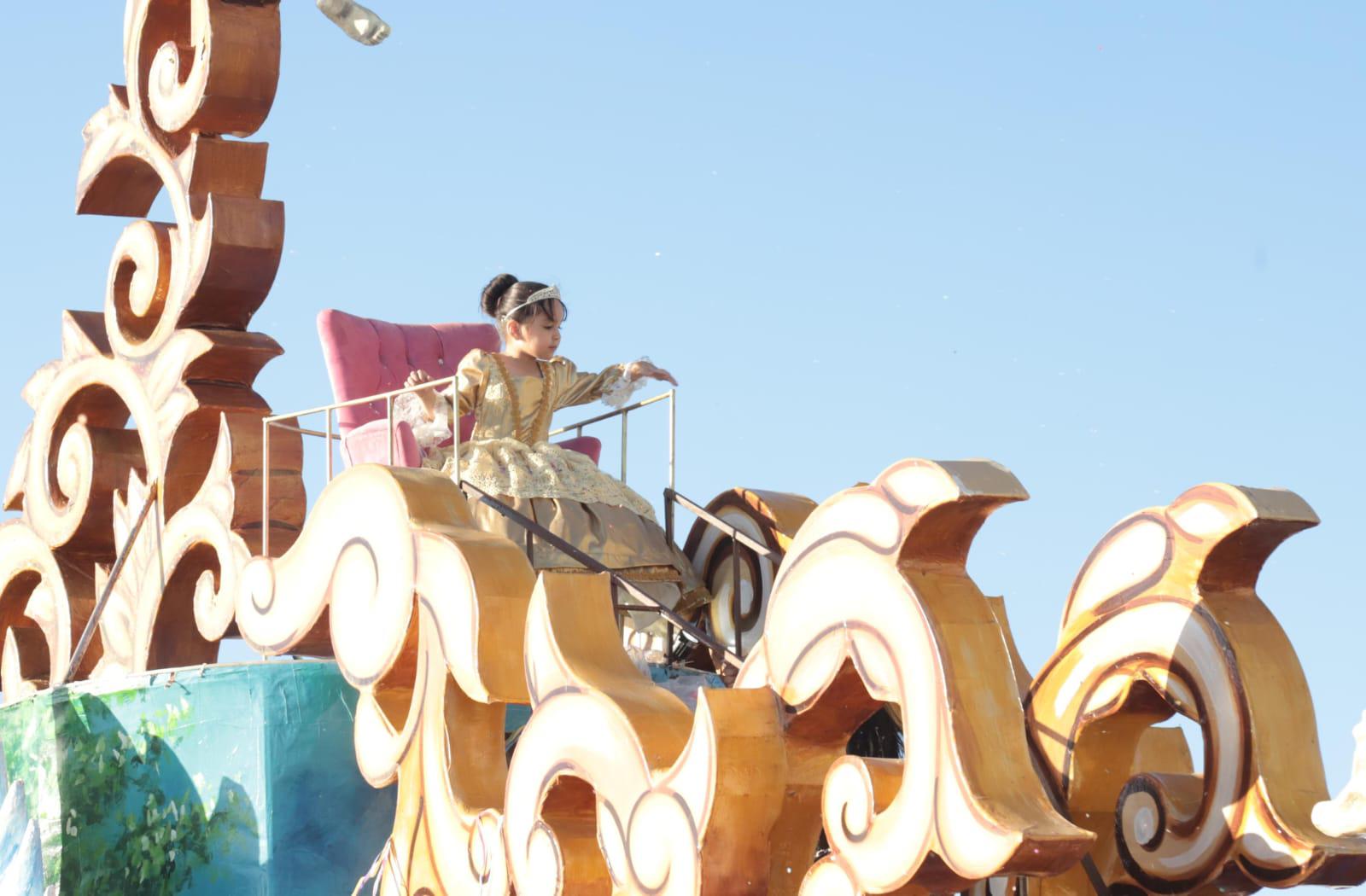 $!Aitana, la ‘Reinita’ viral del Carnaval de Mazatlán, lista para desfilar