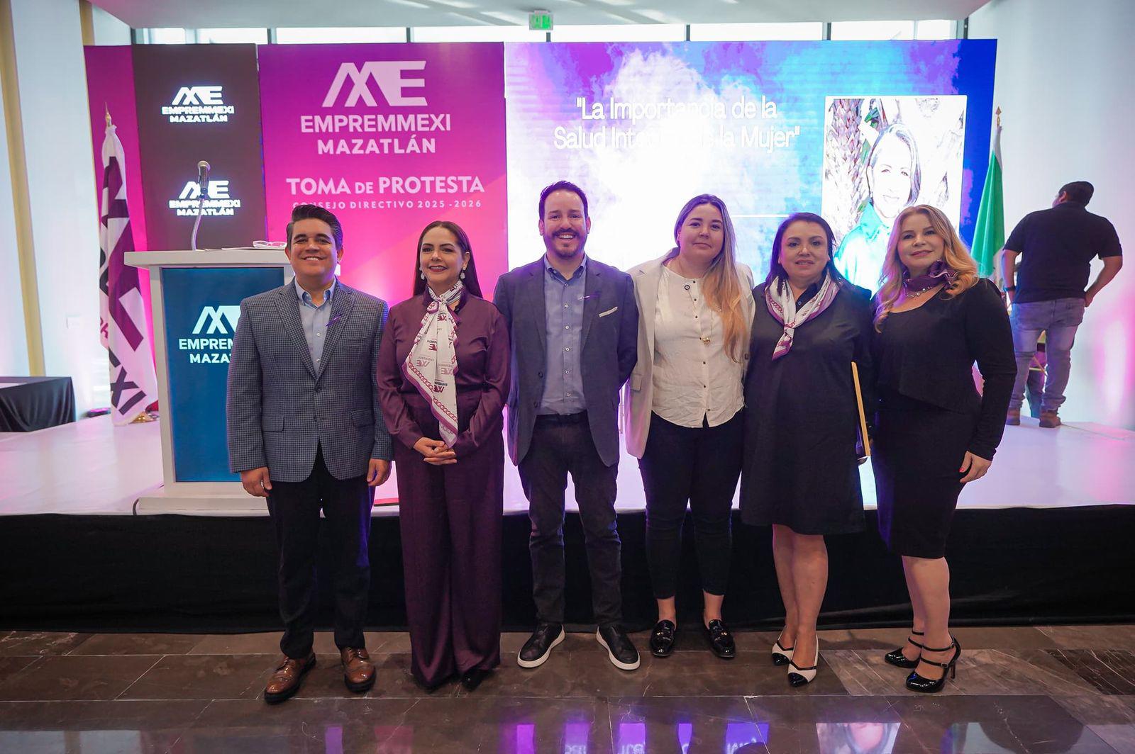 $!Reconocen el liderazgo y la entrega de mujeres empresarias en Sinaloa