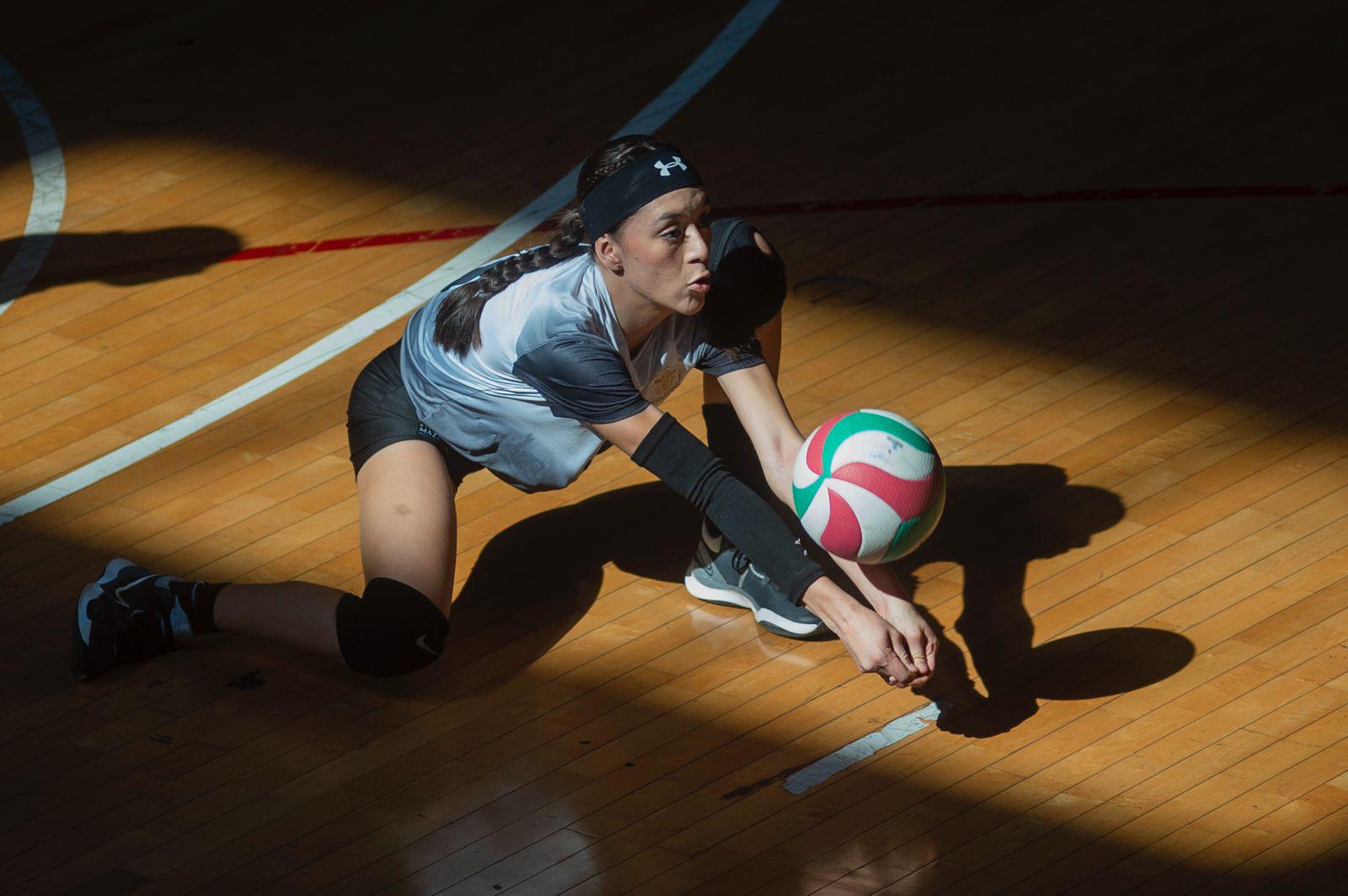 $!Culiacán y Guasave van por el oro en voleibol femenil en los estatales