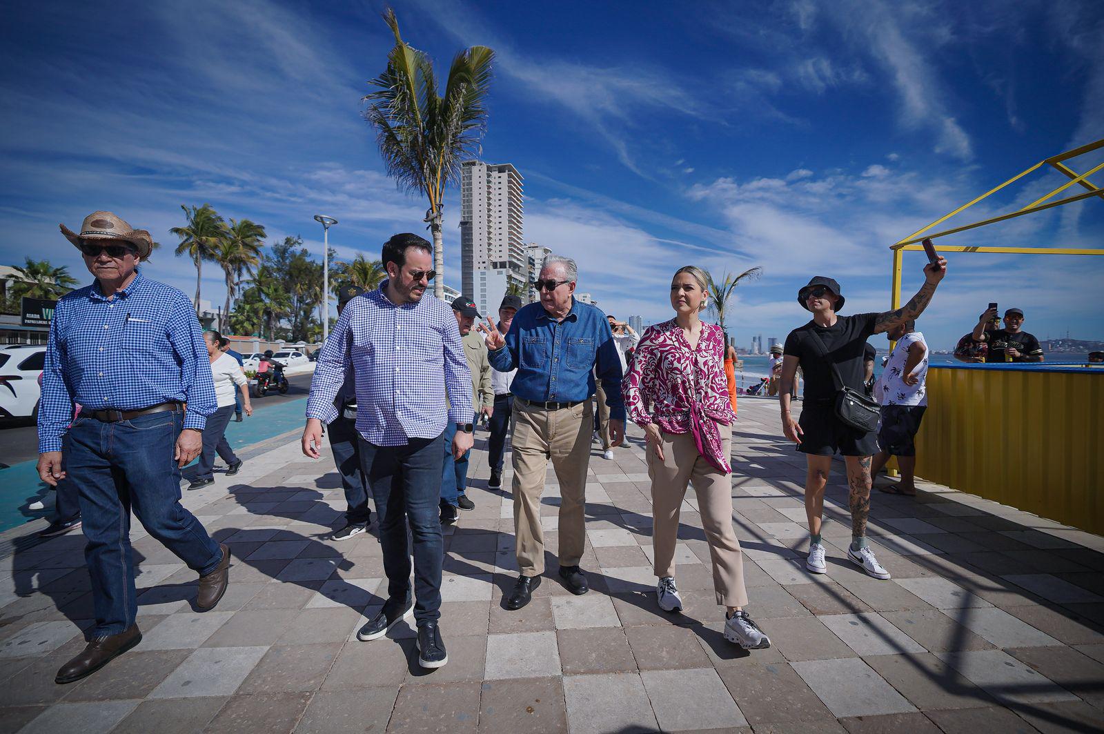 $!Recorre Rocha Moya el malecón de Mazatlán