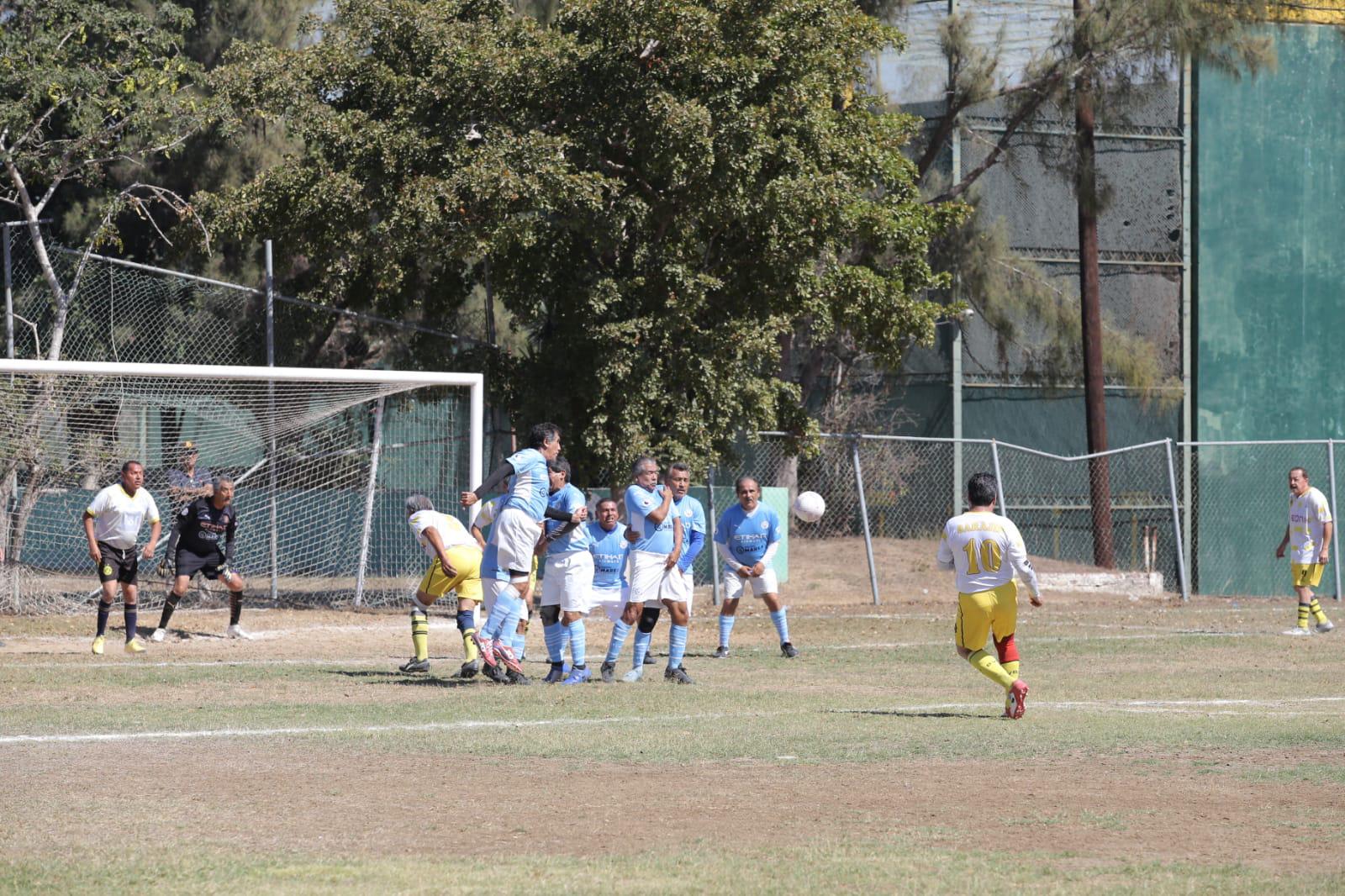 $!Amigos de Villafuerte se queda con el Campeón de Campeones de la Veteranos Platino
