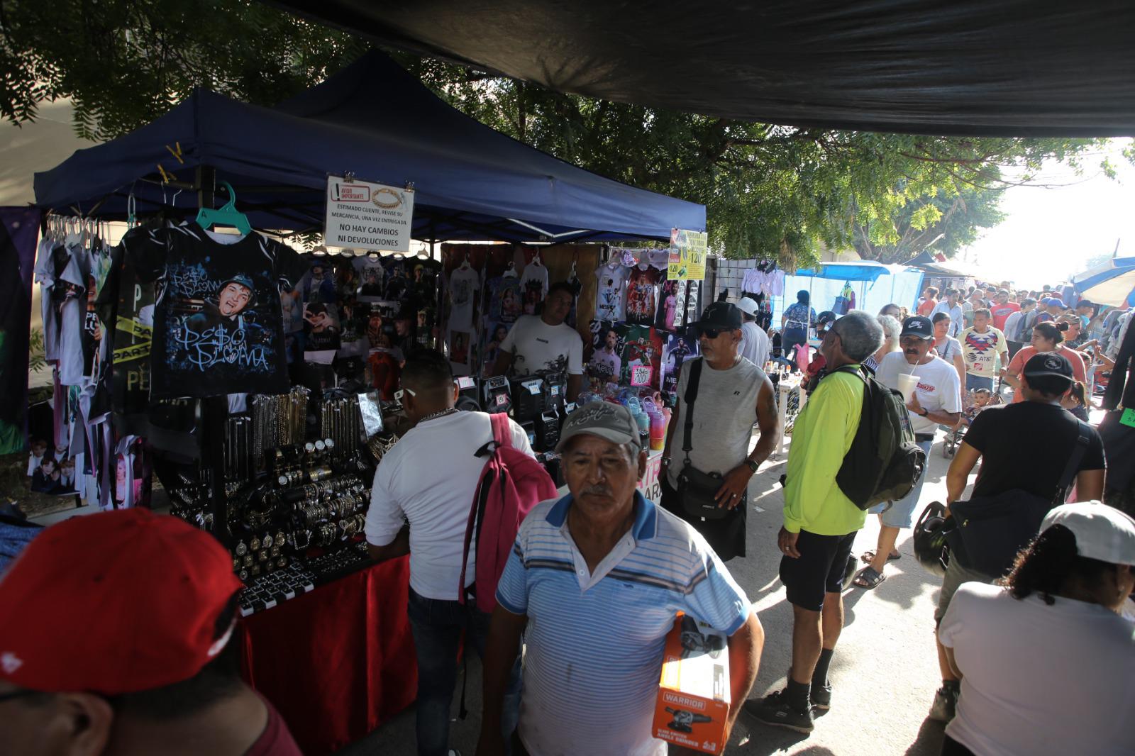 $!Incrementan compras navideñas en la colonia Juárez y el Centro, en Mazatlán