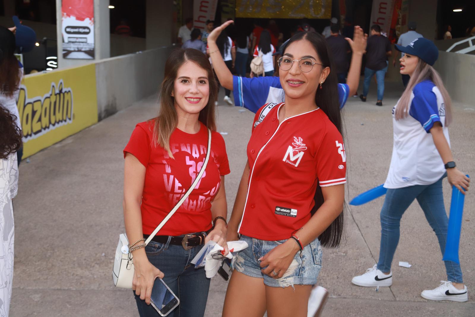 $!Marlén Lizárraga y Vivian Guzmán.