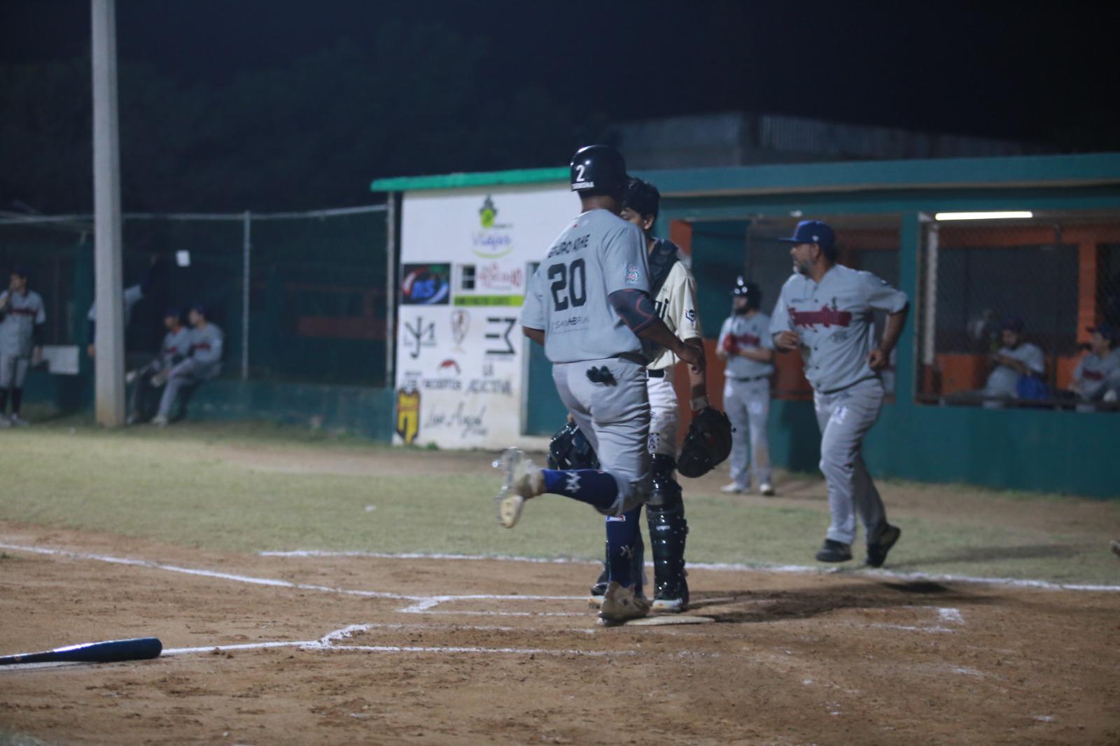$!Cobras inyecta su ‘veneno’ sobre El Competidor