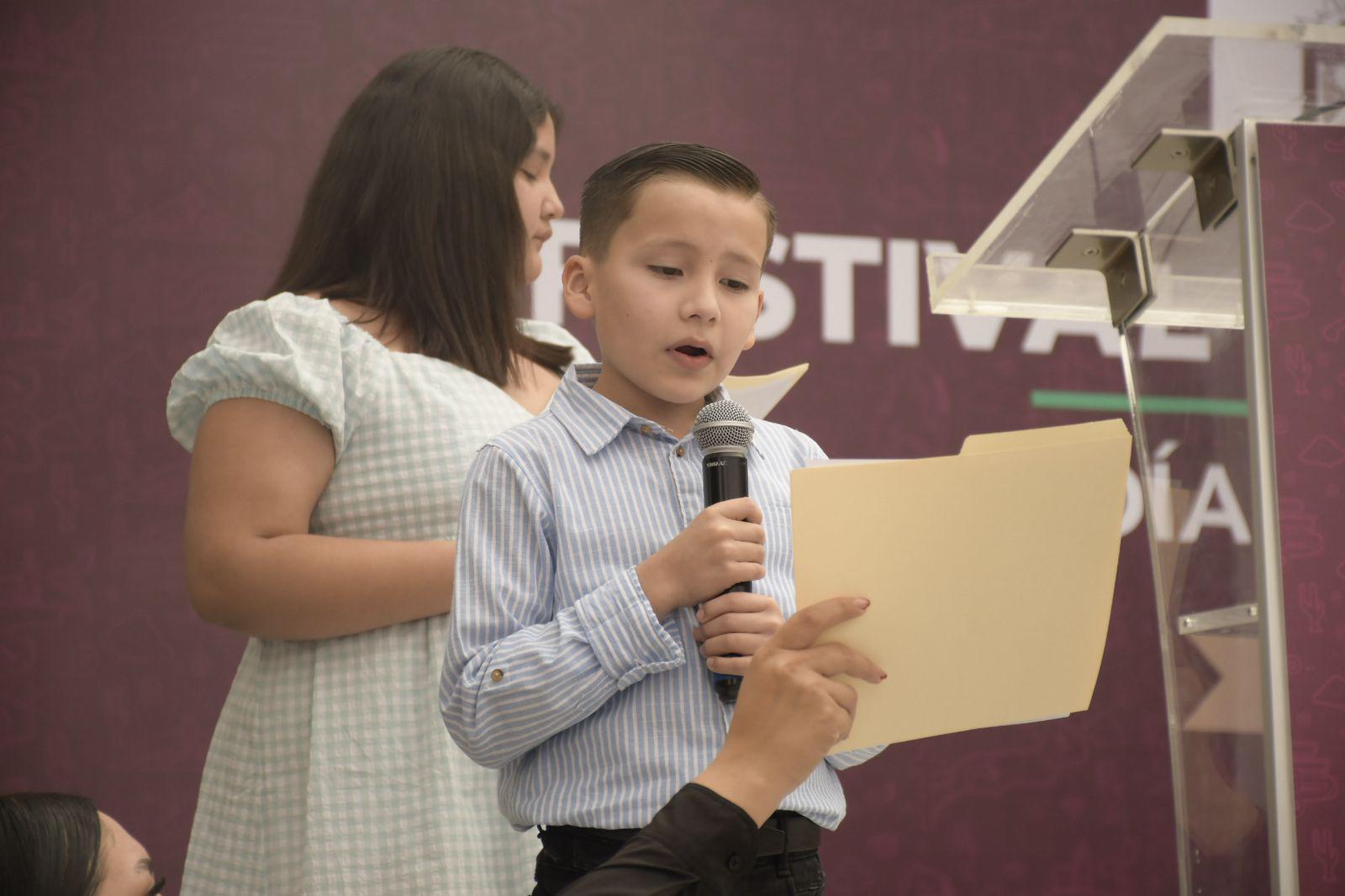 $!Con Festival Cultural conmemoran el Día de la Bandera en Culiacán