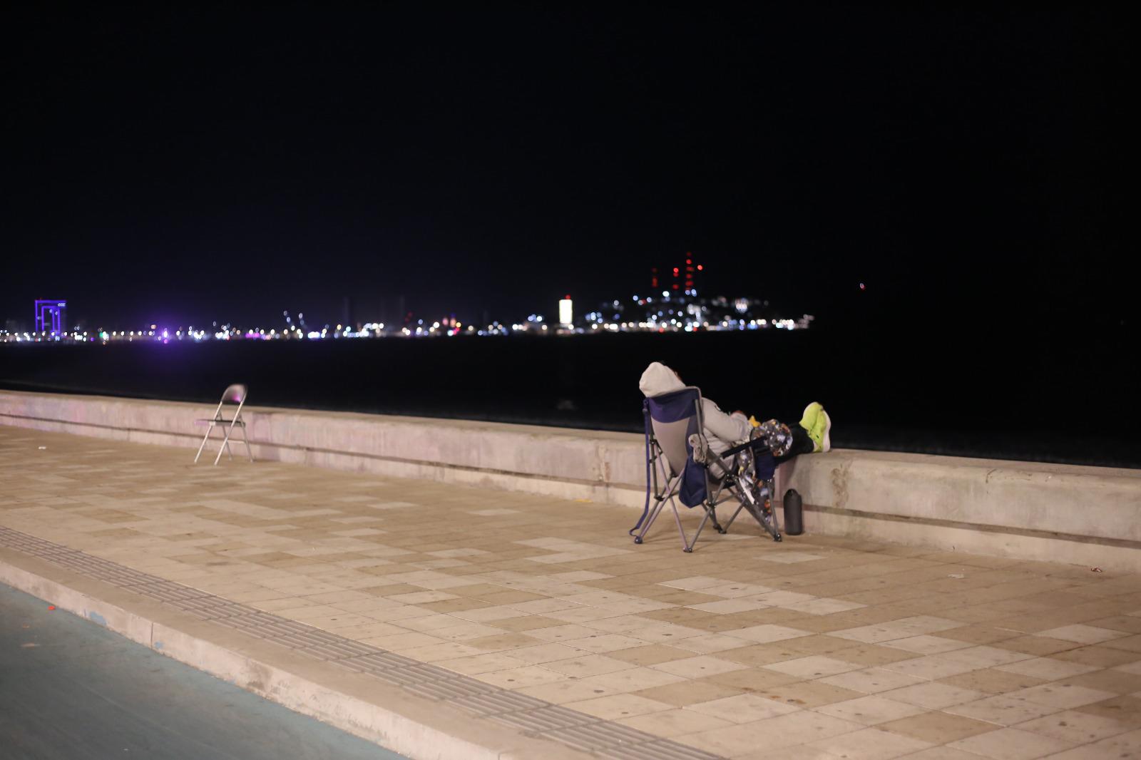 $!Empiezan con apartados en el malecón para el primer desfile del Carnaval de Mazatlán