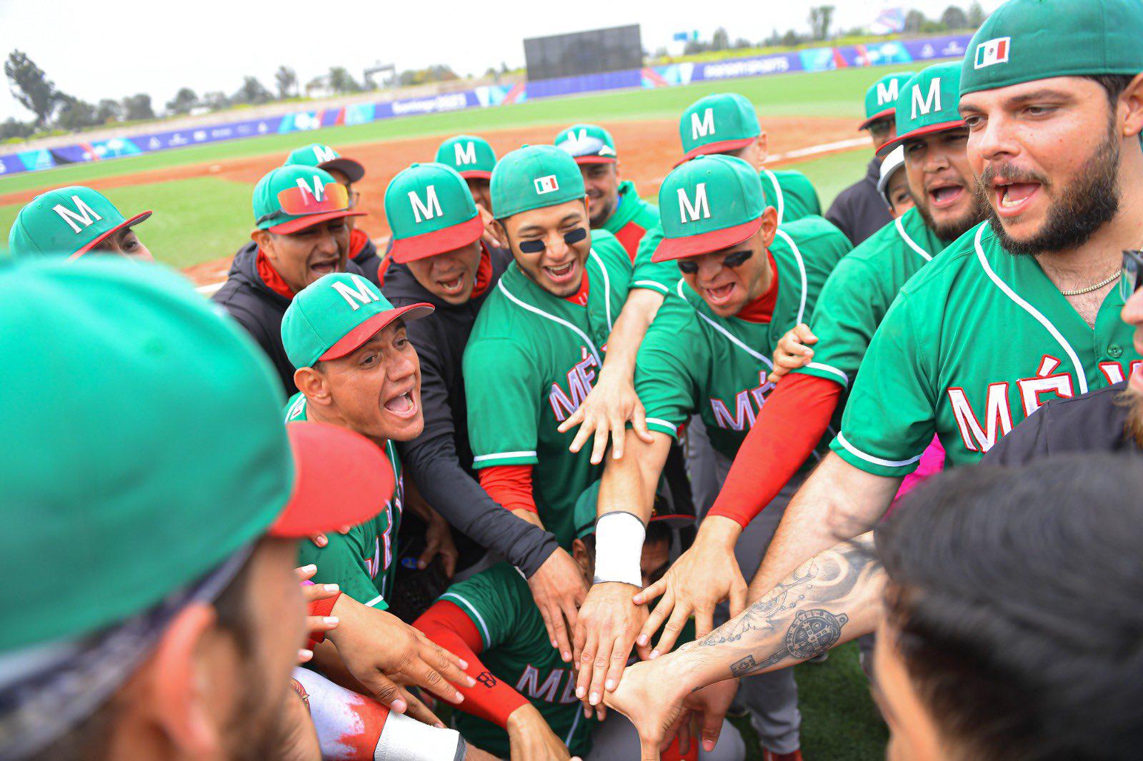 $!¡Bronce con sabor sinaloense! México apalea a Panamá y es tercero en Santiago 2023