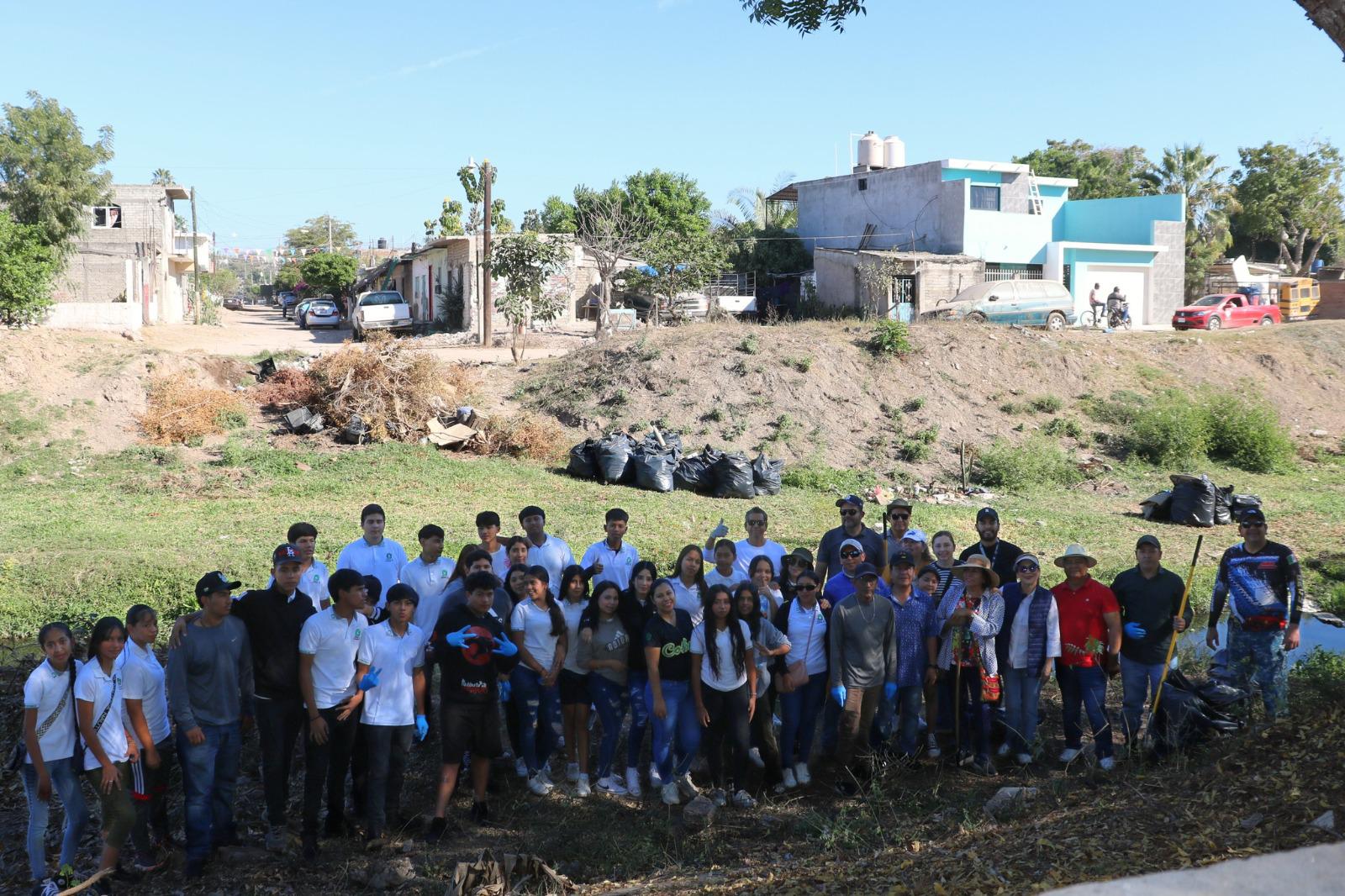 $!Realizan jornada de limpieza en arroyo Buñigas de Escuinapa, en pro de la tortuga de agua dulce