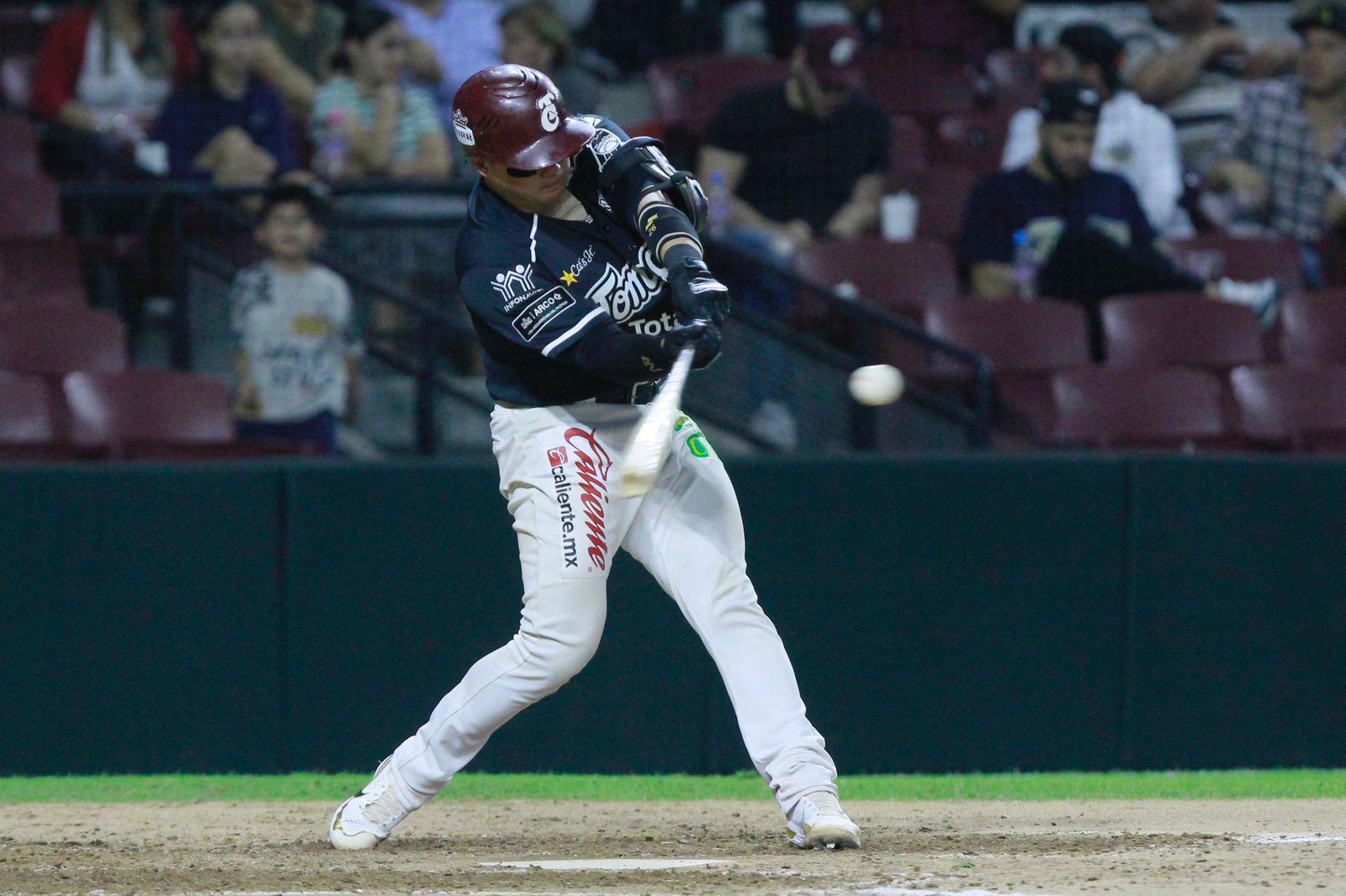 $!Cañeros de Los Mochis se impone a Tomateros en extrainnings