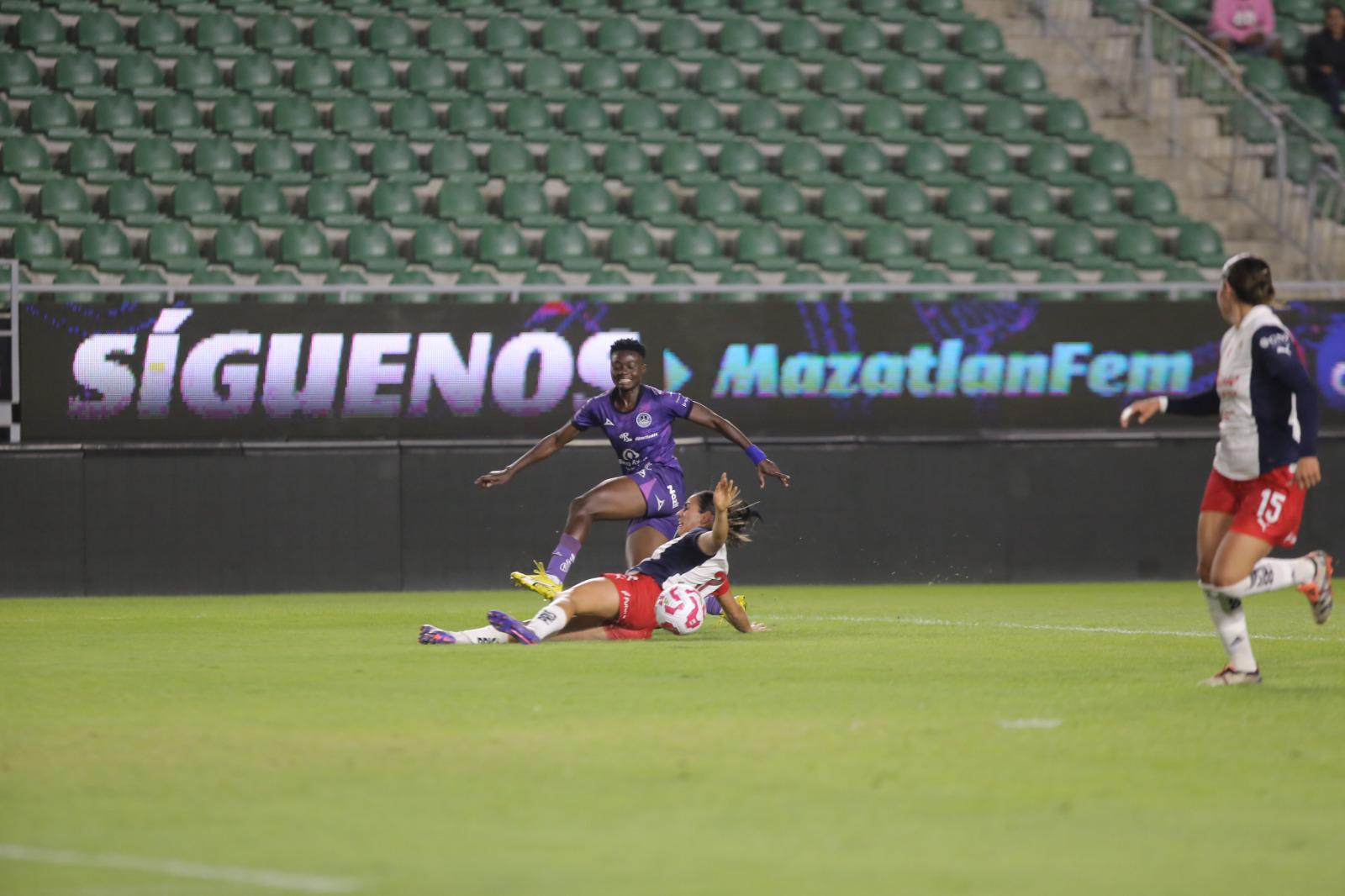 $!Mazatlán vuelve a perder y ahora es goleado 8-0 por Chivas en casa