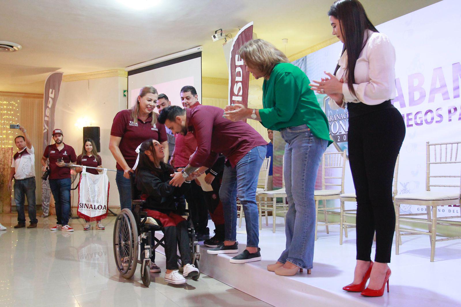 $!Abanderan a delegación sinaloense para los Juegos Paranacionales Conade 2022