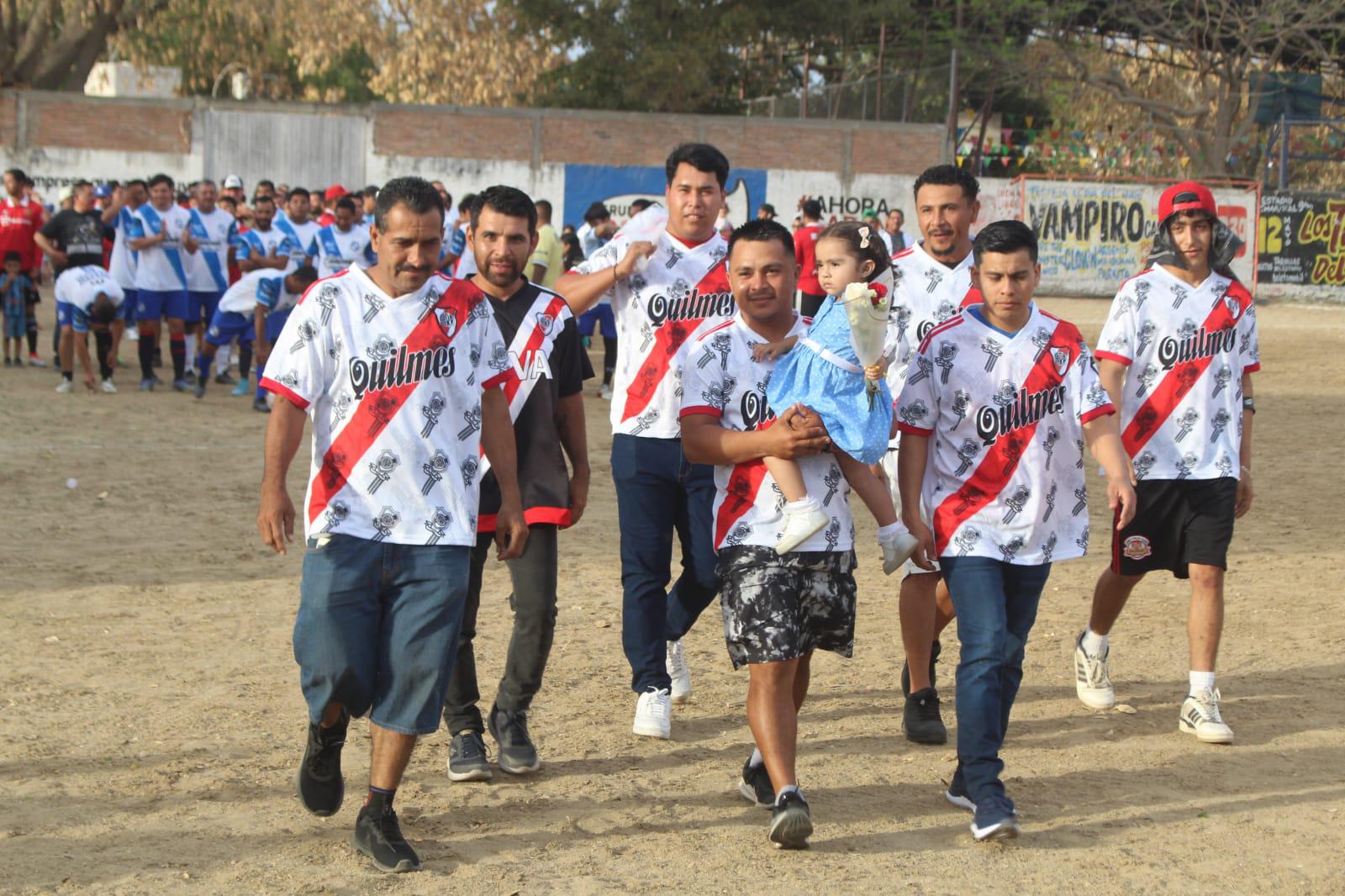 $!Ponen a rodar el balón en El Conchi