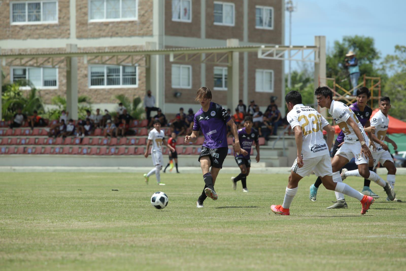 $!Los Cañoneros logran contener la ofensiva de Pumas y lo vencen 2-0 en la Sub 18