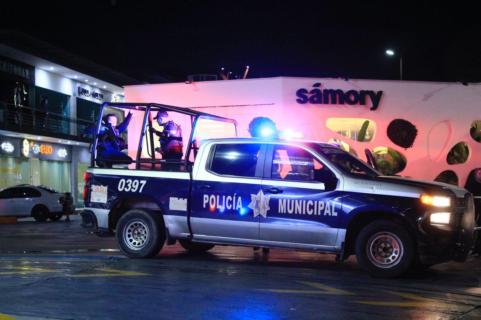 $!#Galería | Salen familias de Culiacán a celebrar la noche de Halloween en avenidas vigiladas