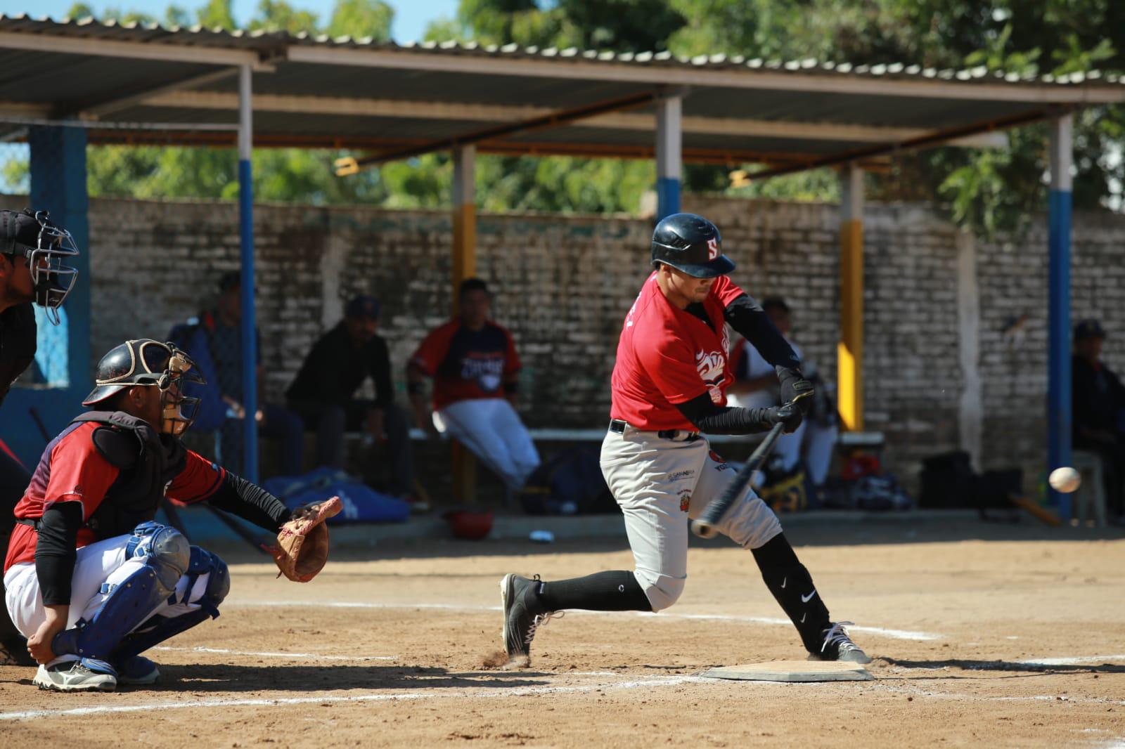 $!Materiales Gutiérrez empareja la final de la Liga de Beisbol ‘CB’ del Polluelos