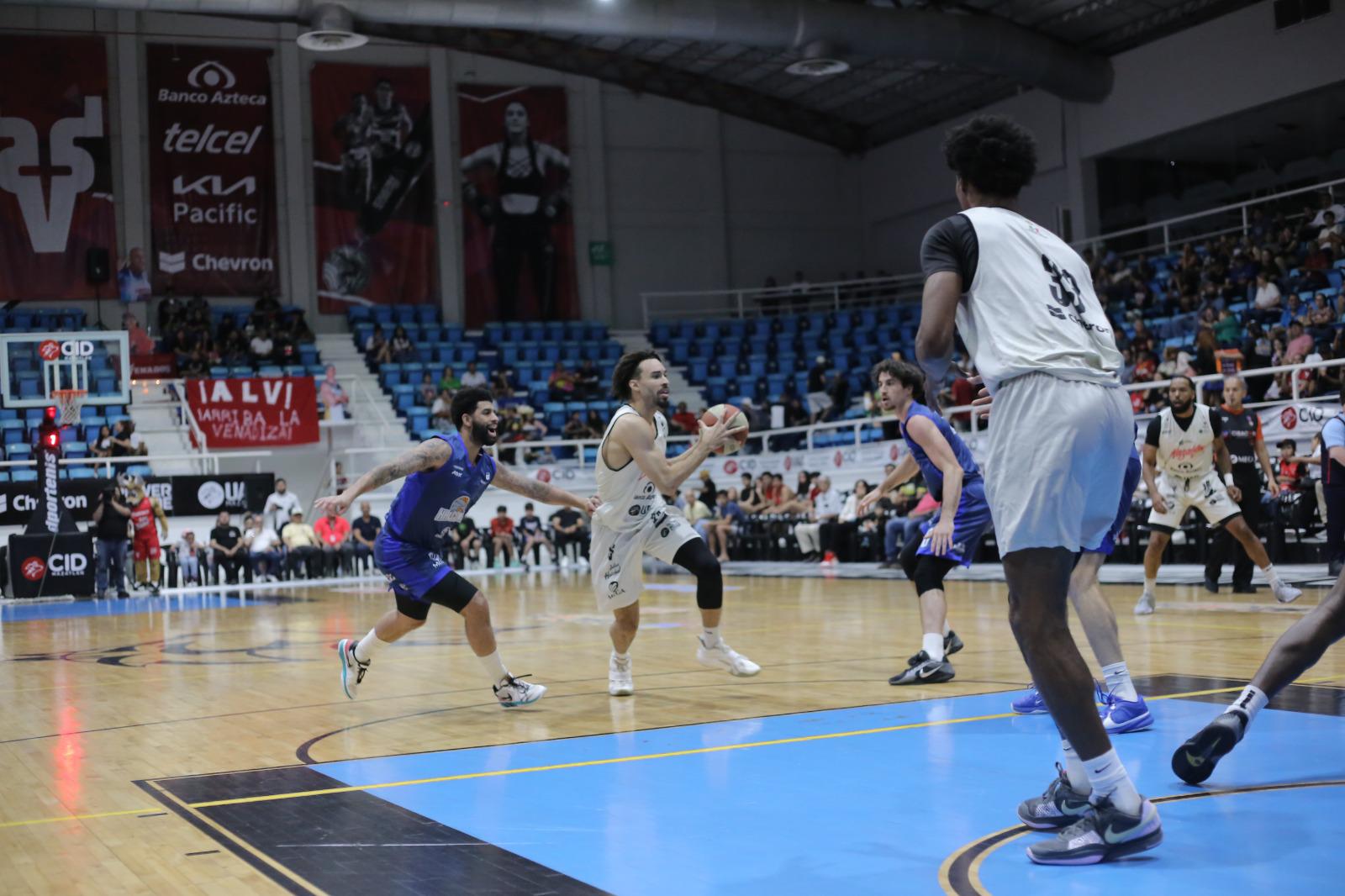 $!Venados cae en tiempo extra frente a Halcones en emocionante duelo de Cibacopa