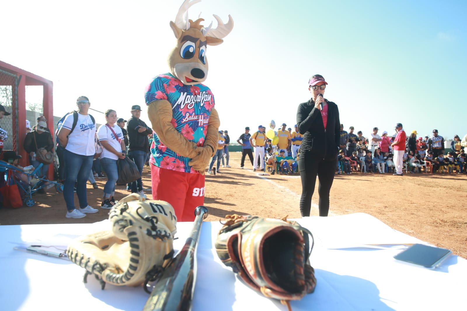 $!Estrena Liga Mazatlán instalaciones con nueva temporada de beisbol