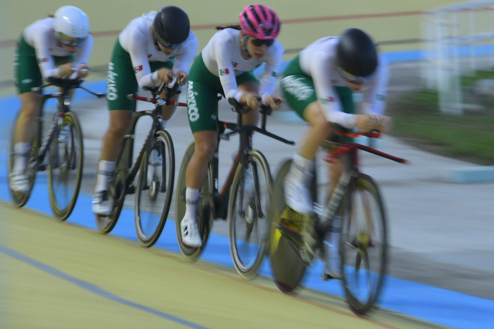 $!Gaxiola y Salazar dan oro a México en ciclismo de pista