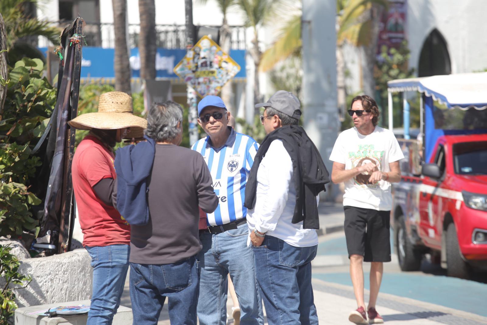 $!Crucero, futbol y Carnaval traen notable afluencia turística en Mazatlán