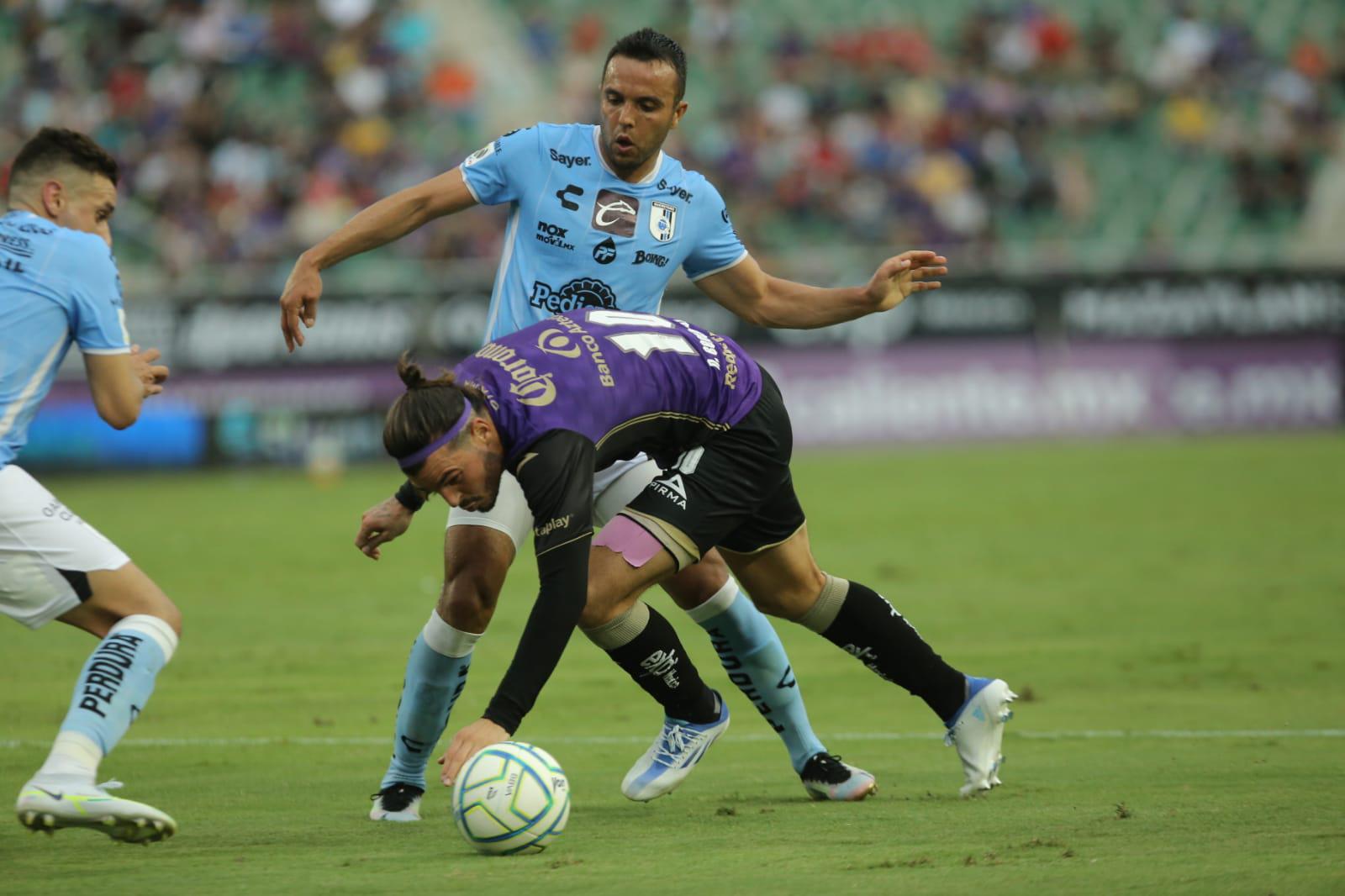 $!Rescata Mazatlán FC empate sobre el final ante Querétaro