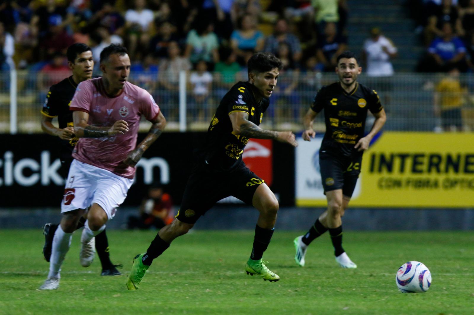 $!Dorados de Sinaloa golea al sublíder Mineros de Zacatecas