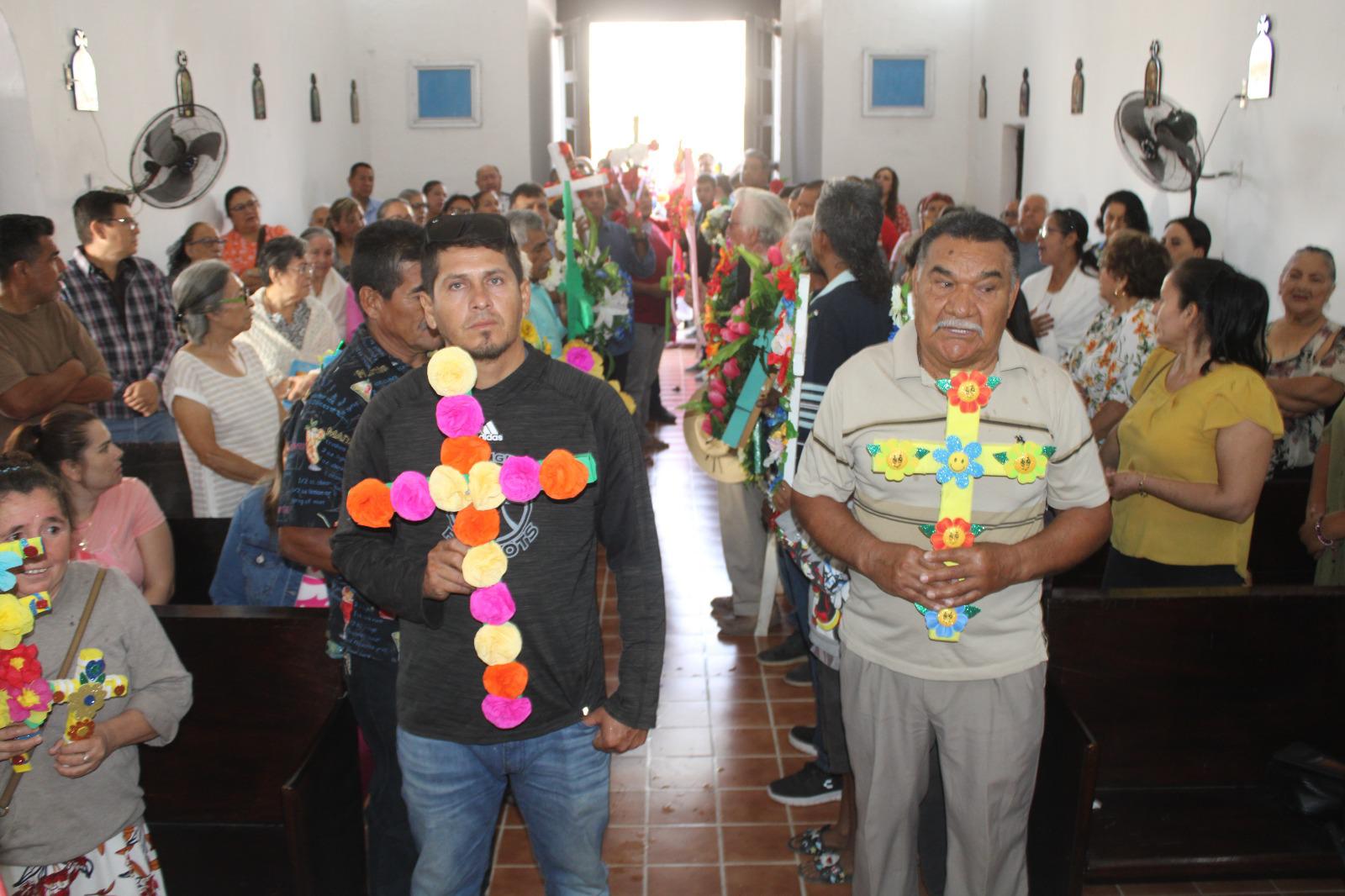 $!Albañiles en Rosario celebran a la Santa Cruz para pedir que no falte el trabajo todo el año