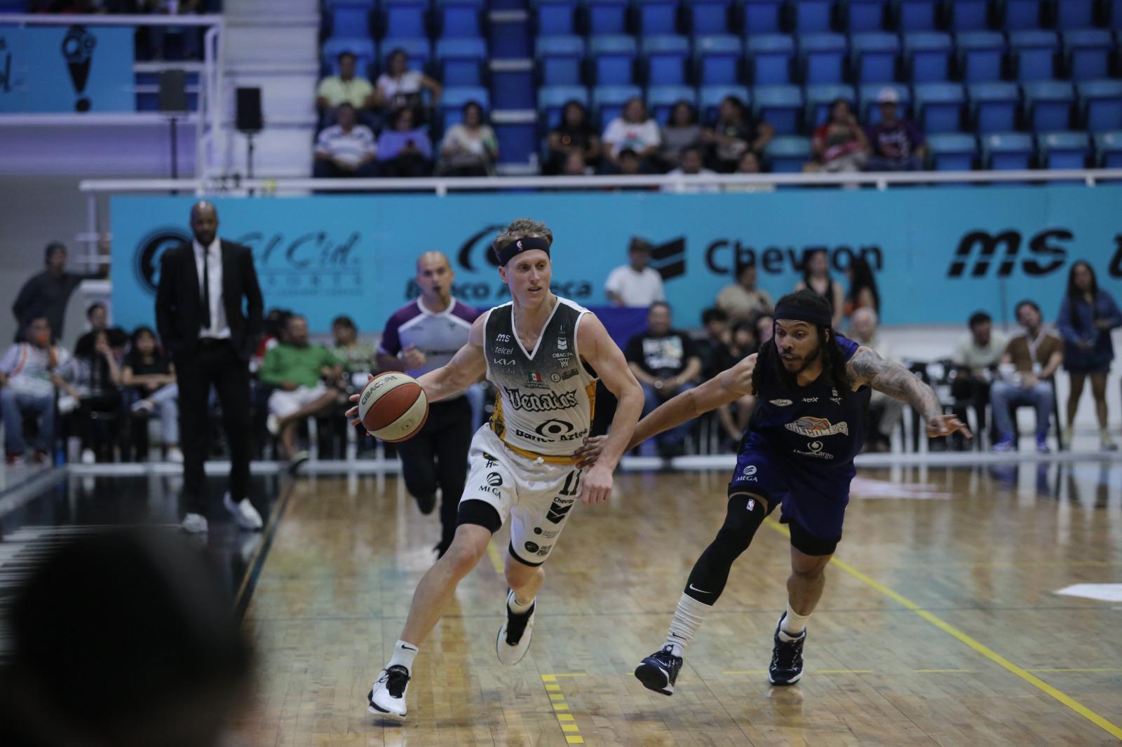 $!Venados Basketball barre a Halcones y se lleva la serie