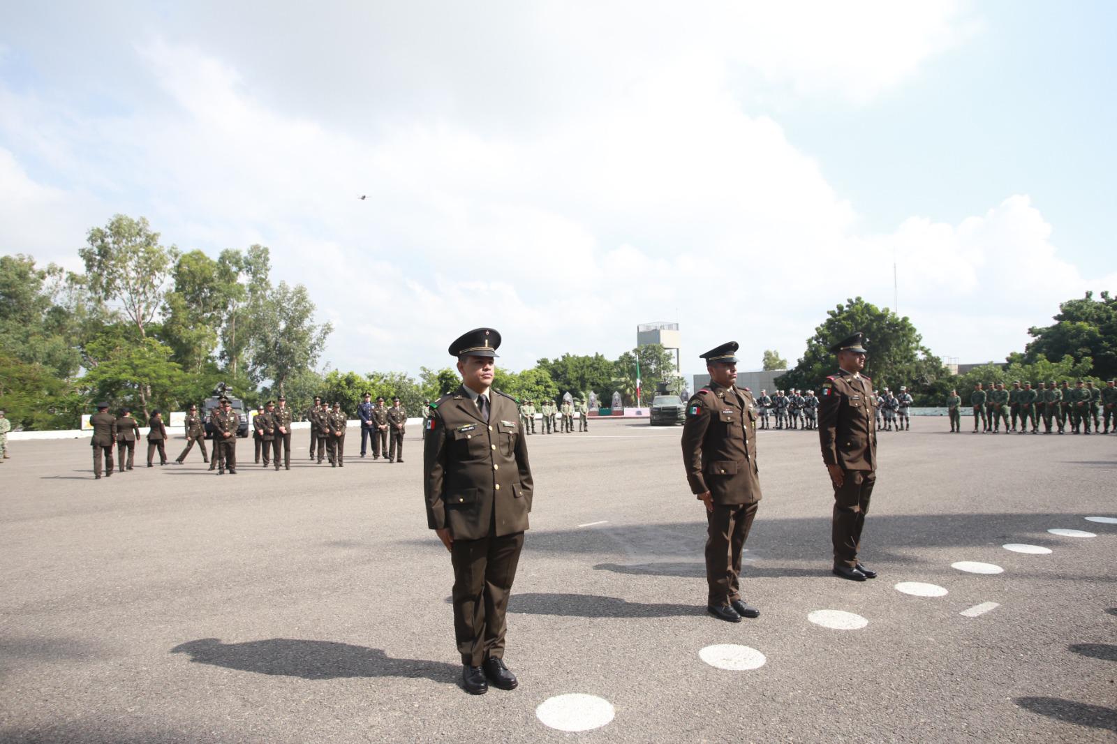 $!Reciben su ascenso 20 militares en la Tercera Región en Mazatlán