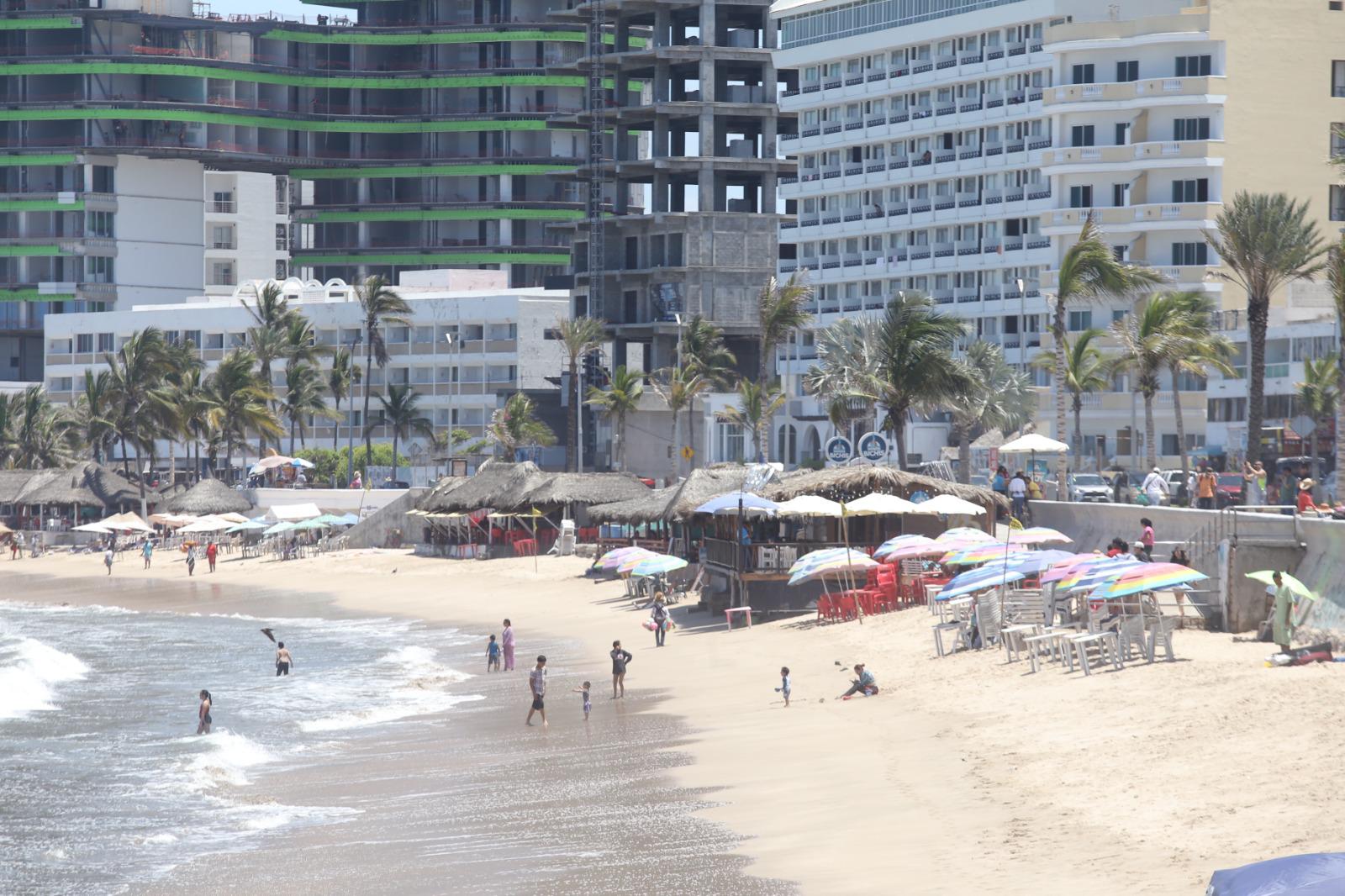 $!Mazatlán resiste jornada sofocante con sensación térmica de 38 °C y humedad elevada
