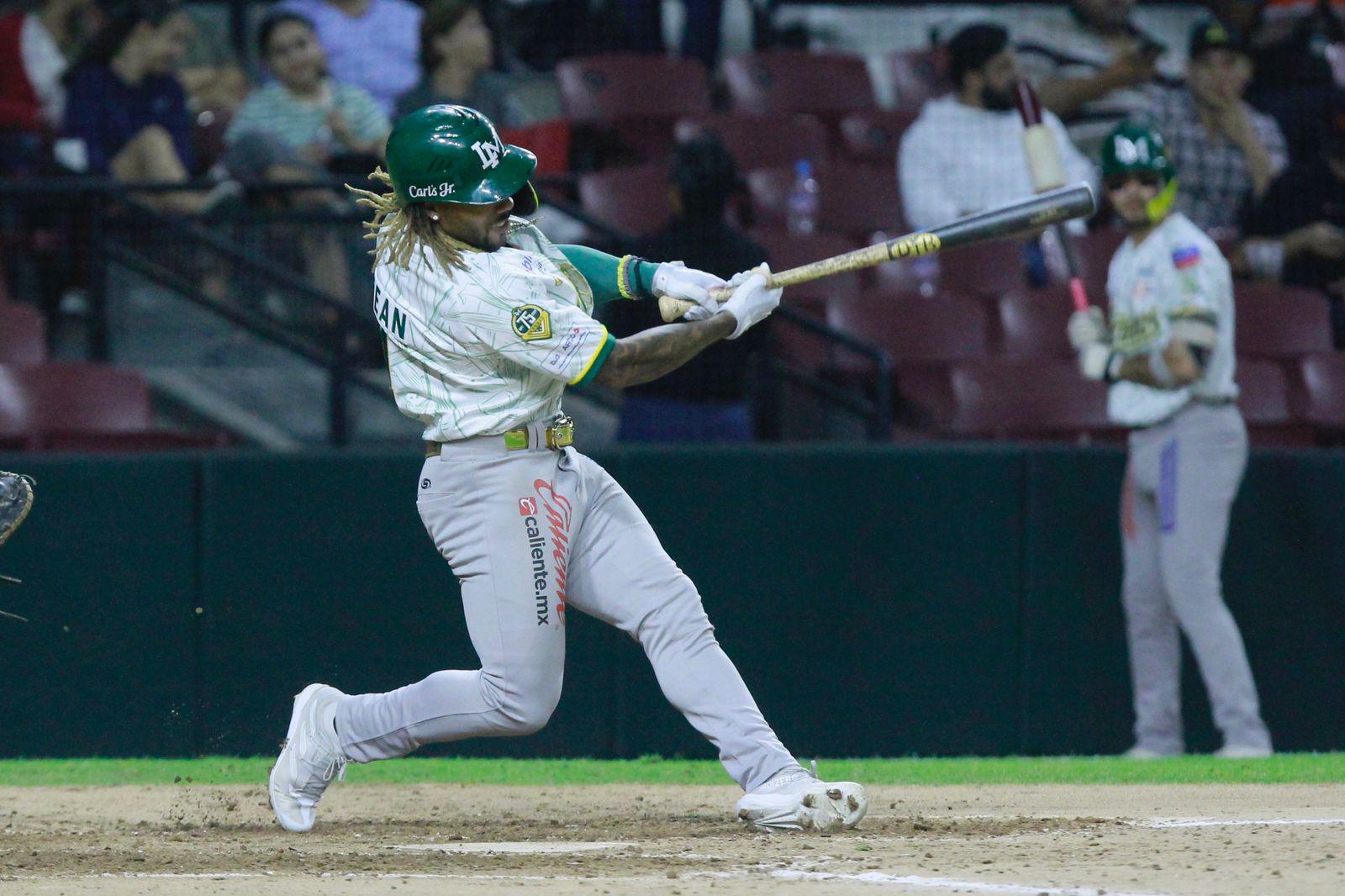 $!Cañeros de Los Mochis se impone a Tomateros en extrainnings