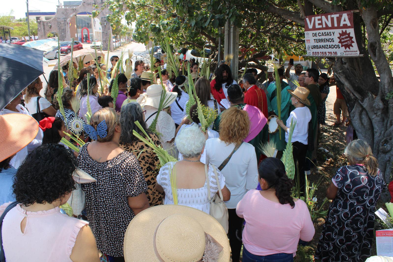 $!Párroco de El Rosario llama a fieles en Domingo de Ramos a vivir ‘santamente’ esta Semana Santa