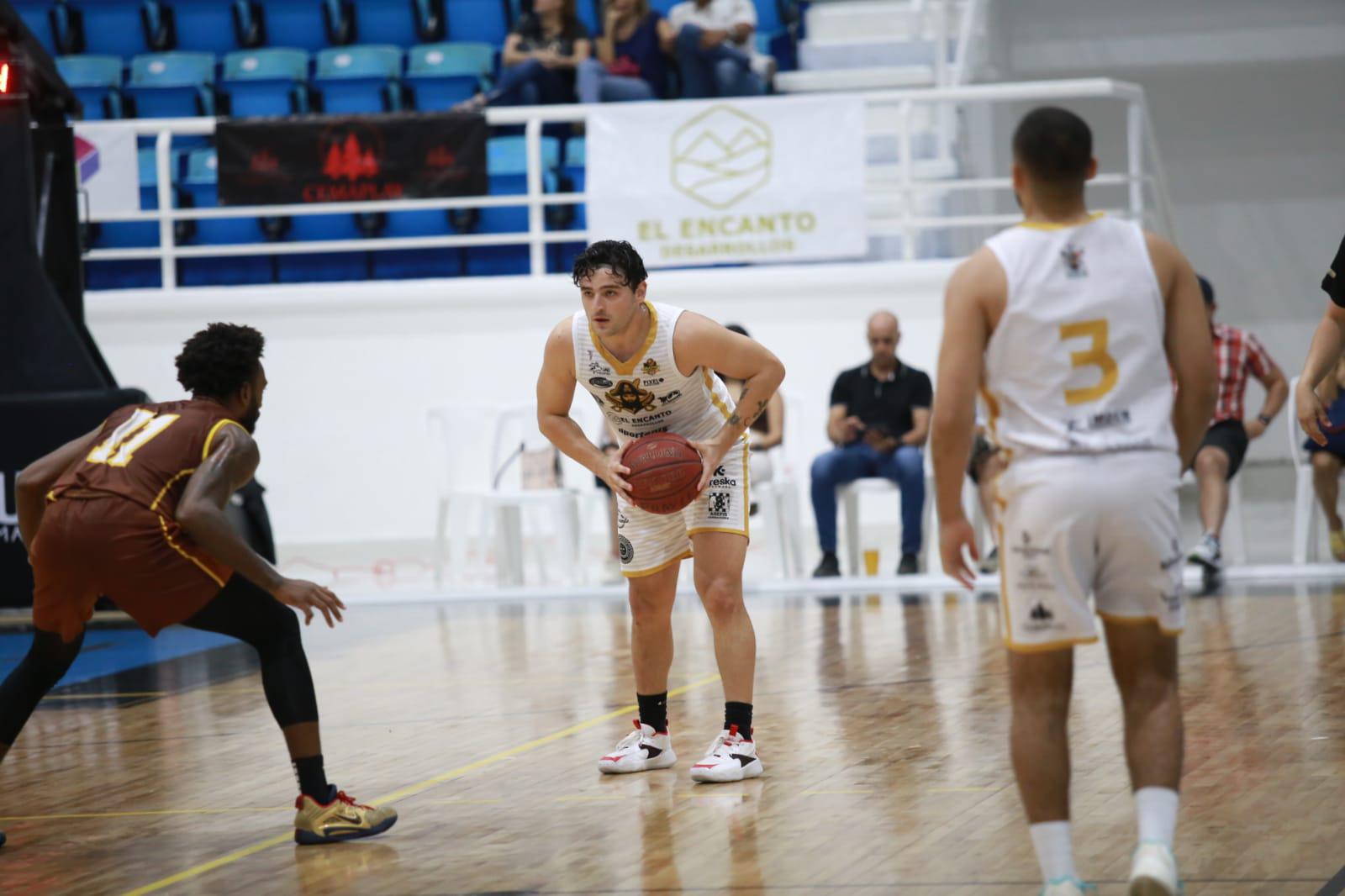 $!Piratas Basketball se queda corto en casa